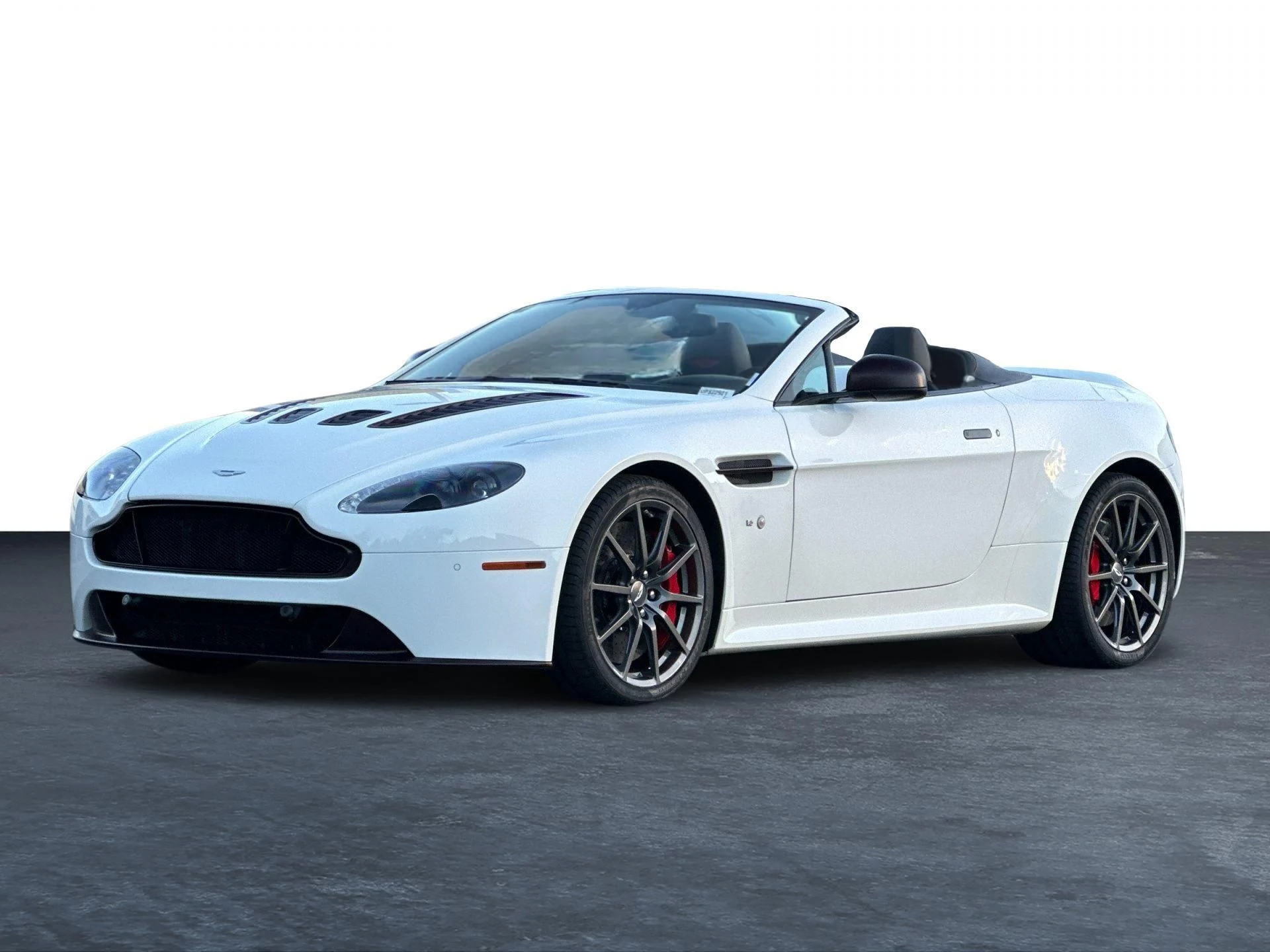 mph023_3130727935_Used_2017_Aston_Martin_V12_Vantage_S_1763219351_a5521c7b74