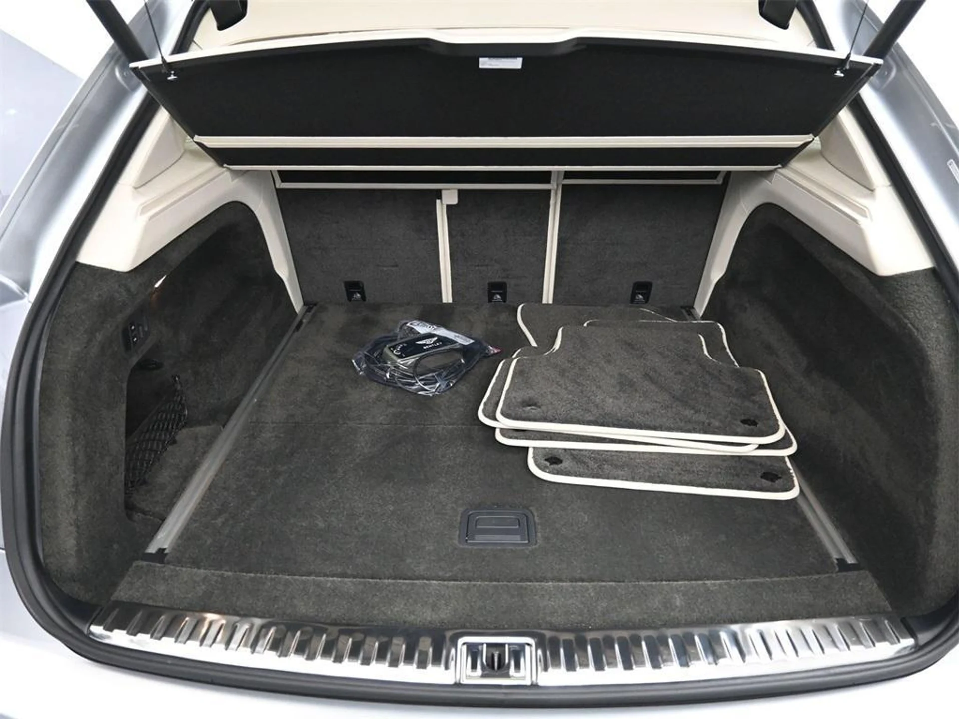 mph023_3138275569_pe9_V_Uu3_Gps_U_Bz_J53_E_Mw_Z_Fc_O6j_FY_90606a14af