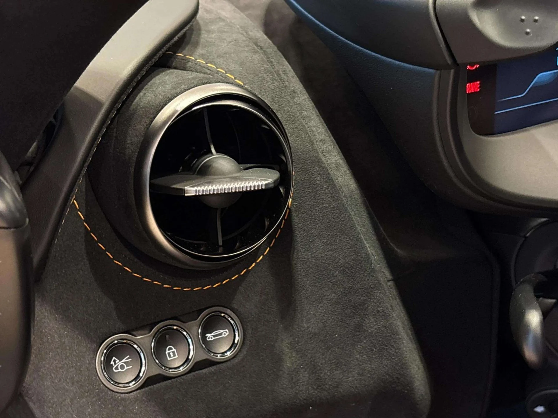 mph023_3142650127_3968716c_bbf2_47c9_bcc3_b2ce15456e8b_9356ebffb8