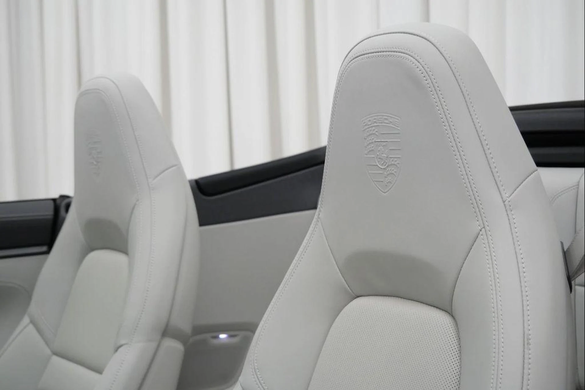 mph023_3143316025_K_Wxys_Olo_N_fs9h_Wr49_H_Ma_BKR_Hu_I_d0db7b24b4