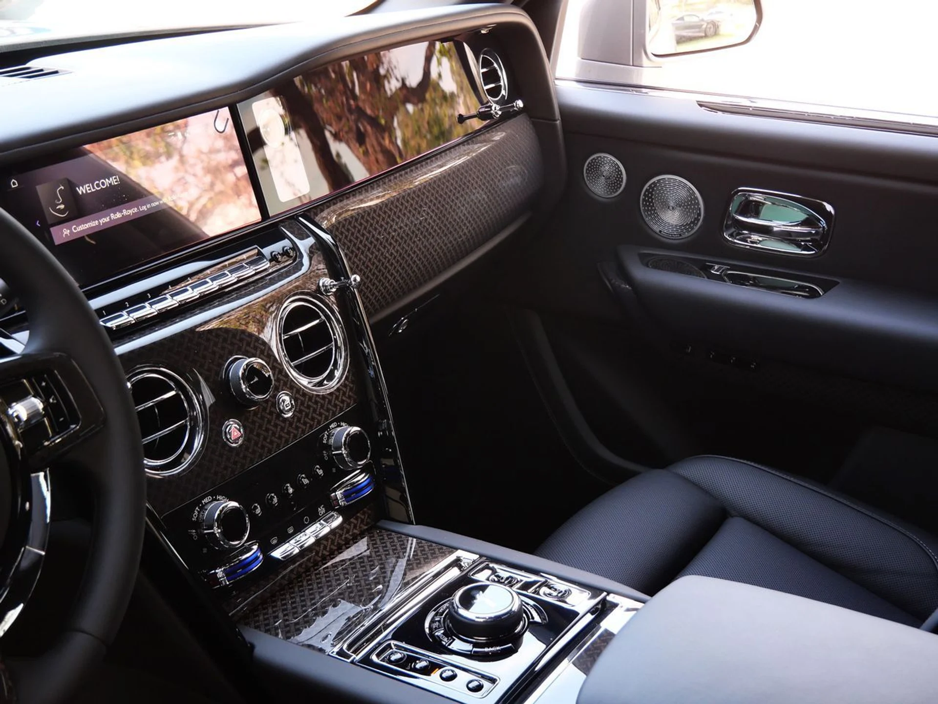 mph023_3144236432_8246f91b133171dd9800956934976b3bx_ae941c27fc