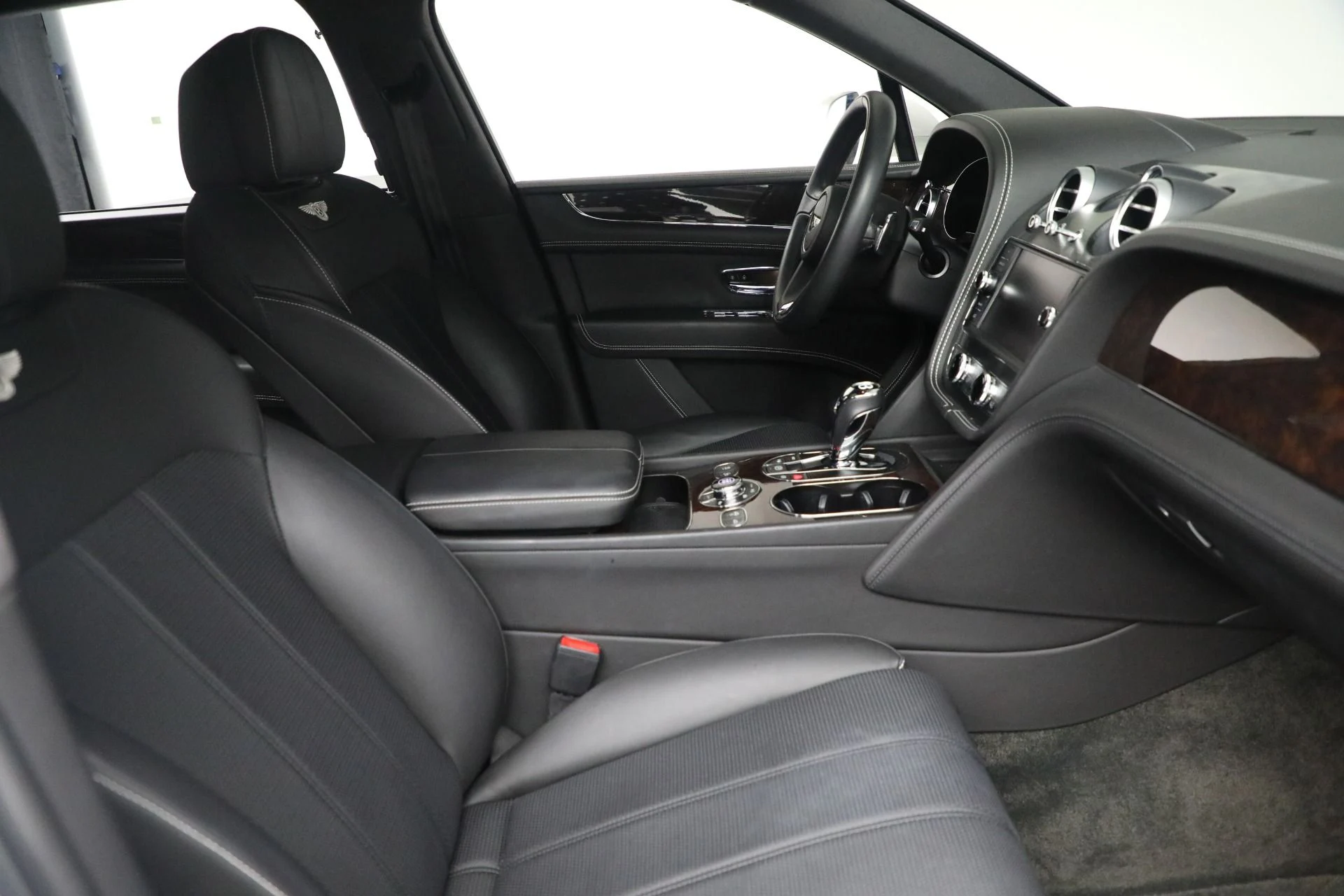 mph023_3145984132_Used_2018_Bentley_Bentayga_Activity_Edition_b272fcd012