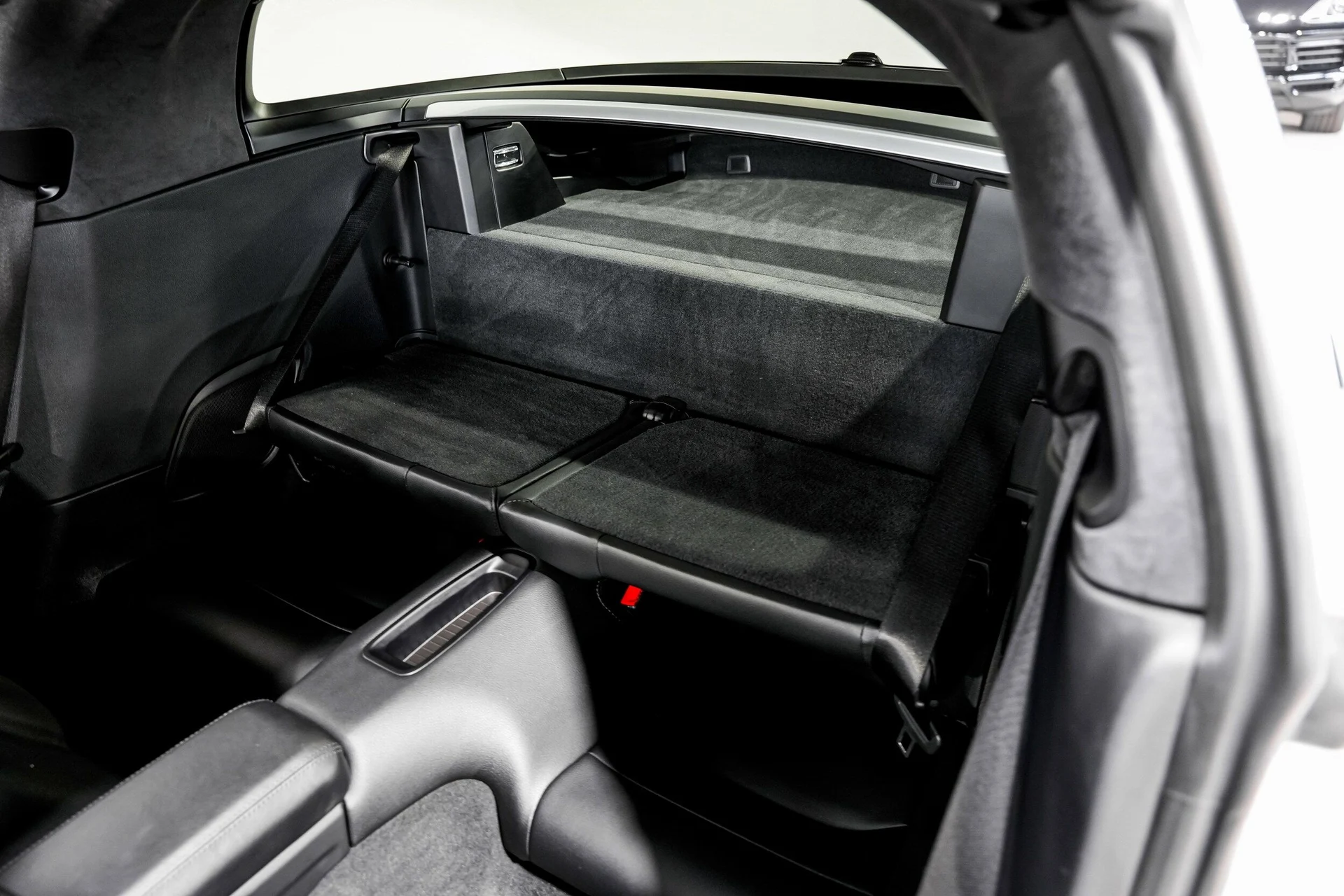 mph023_3150148475_c3d52640dd6bb9d583cc7fc80dab40a3x_5d5571ddf1