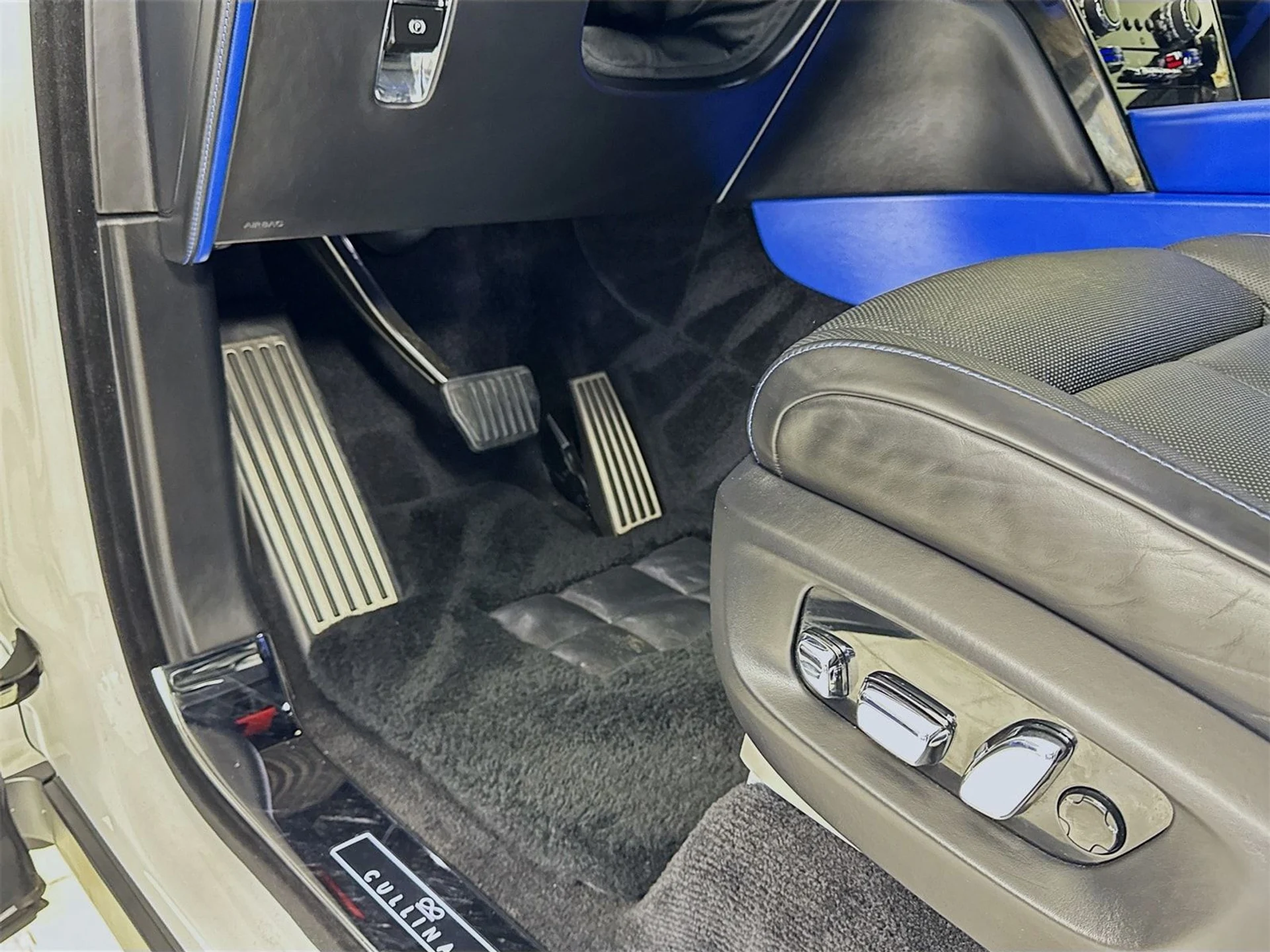 mph023_3155647796_ce89d89aa33378f43e68b36129be6ec5x_e99006c337