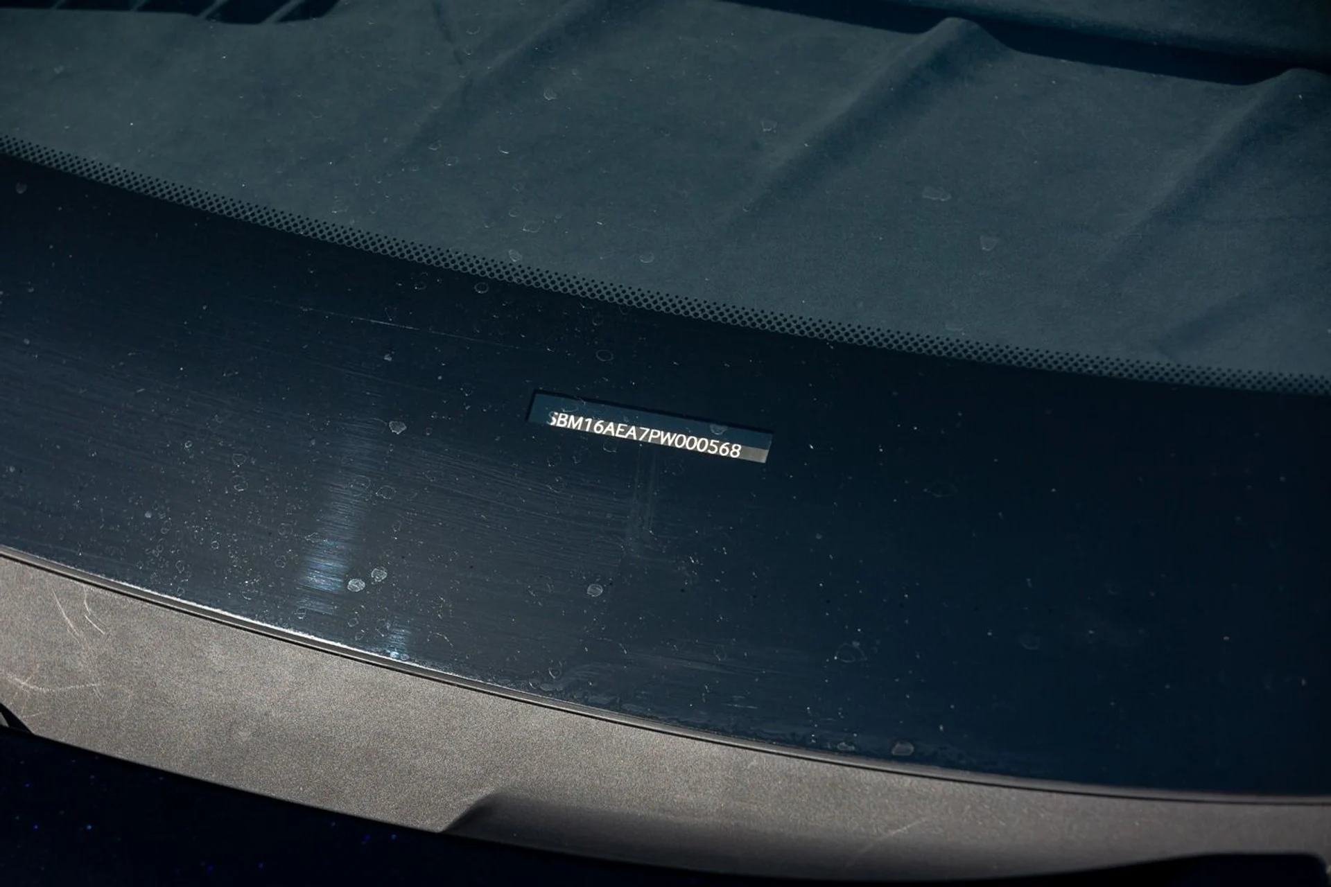 mph023_3159005204_396_p24_l_68f381d928