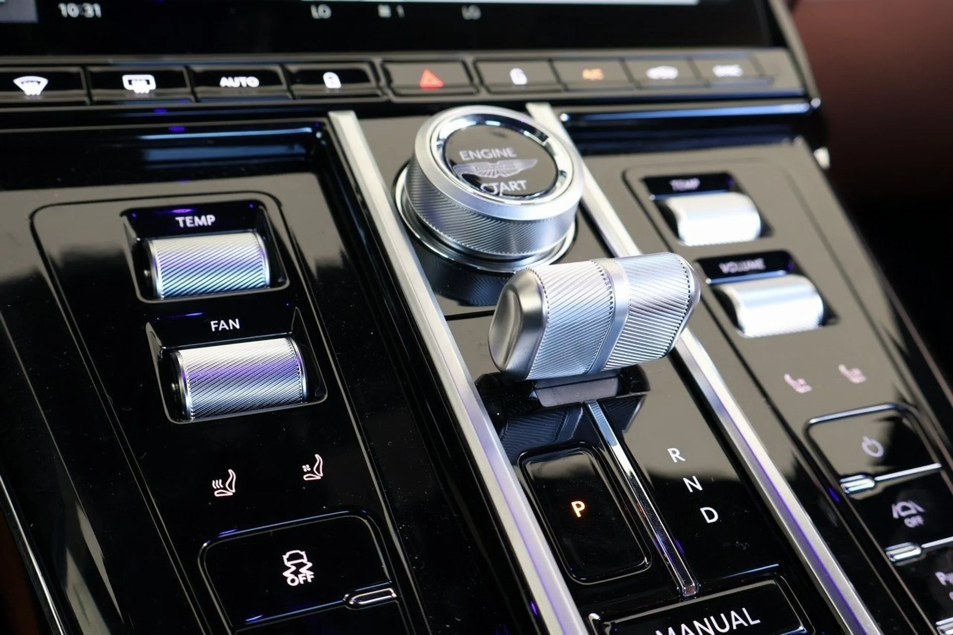 mph023_3160441996_24_86b922e547