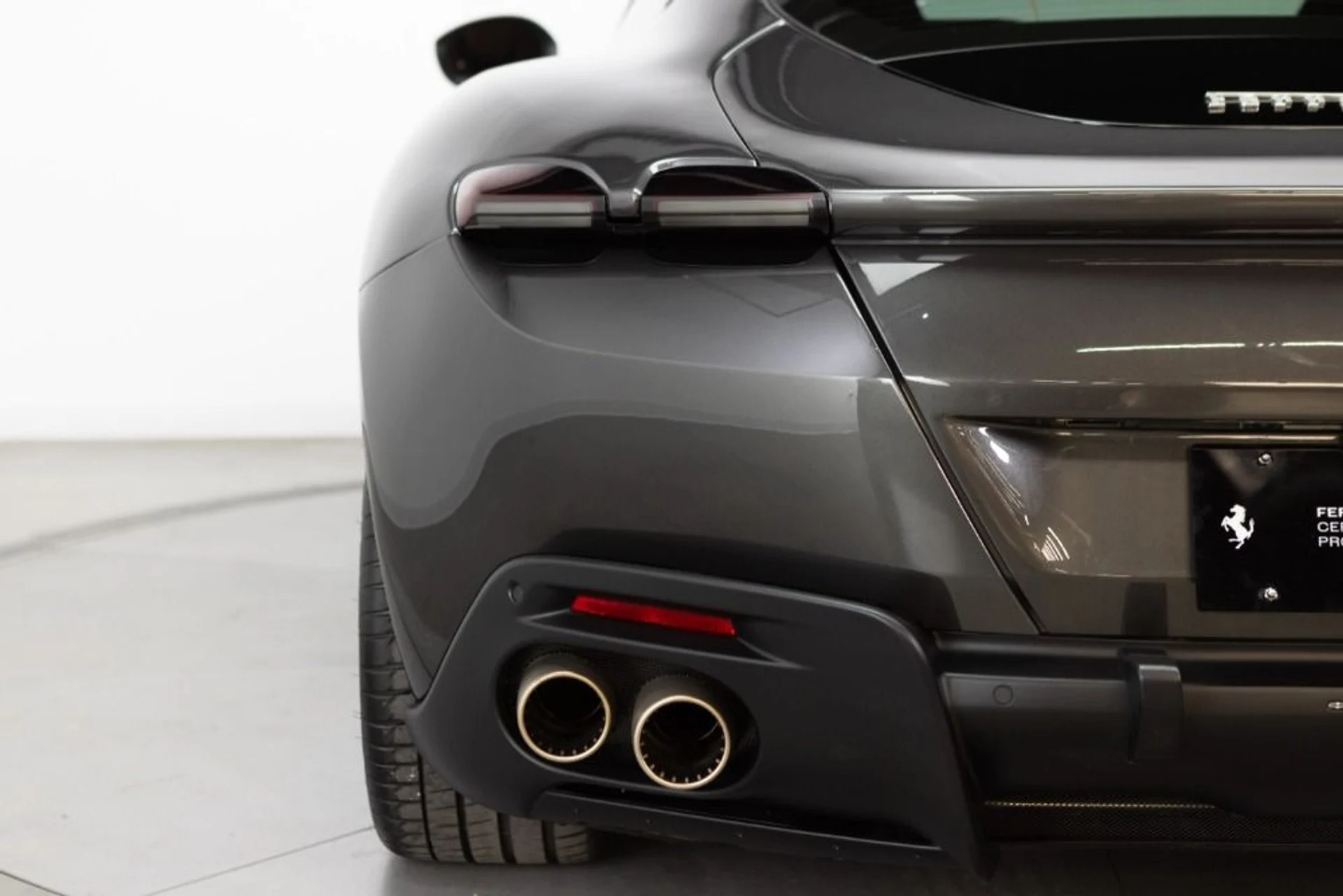 mph023_3167235443_Used_2024_Ferrari_Roma_d849385b3a