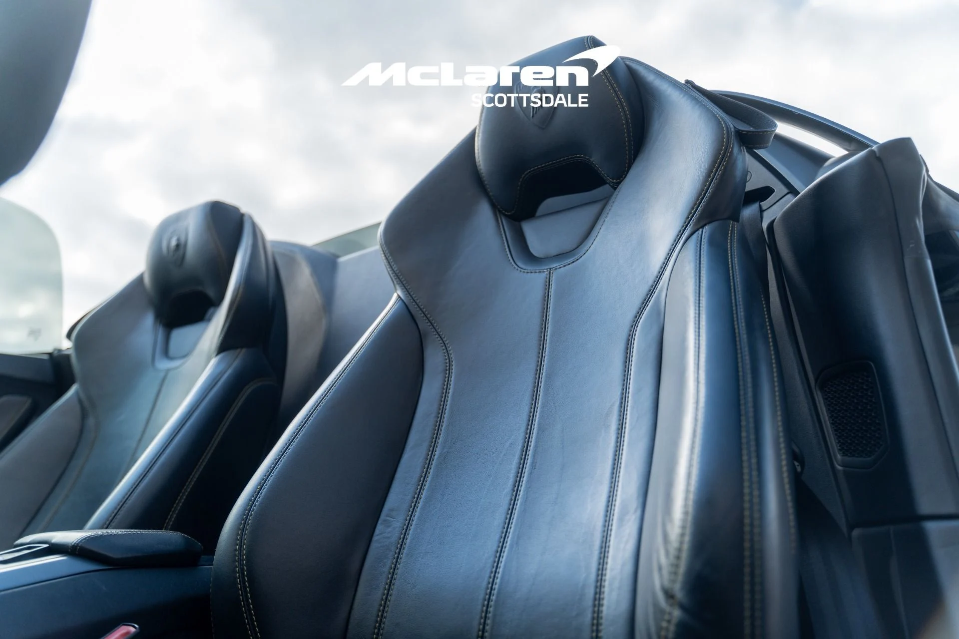 mph023_3167481250_Used_2019_LAMBORGHINI_HURACAN_LP_580_2_Spyder_1765056609_332d887cda