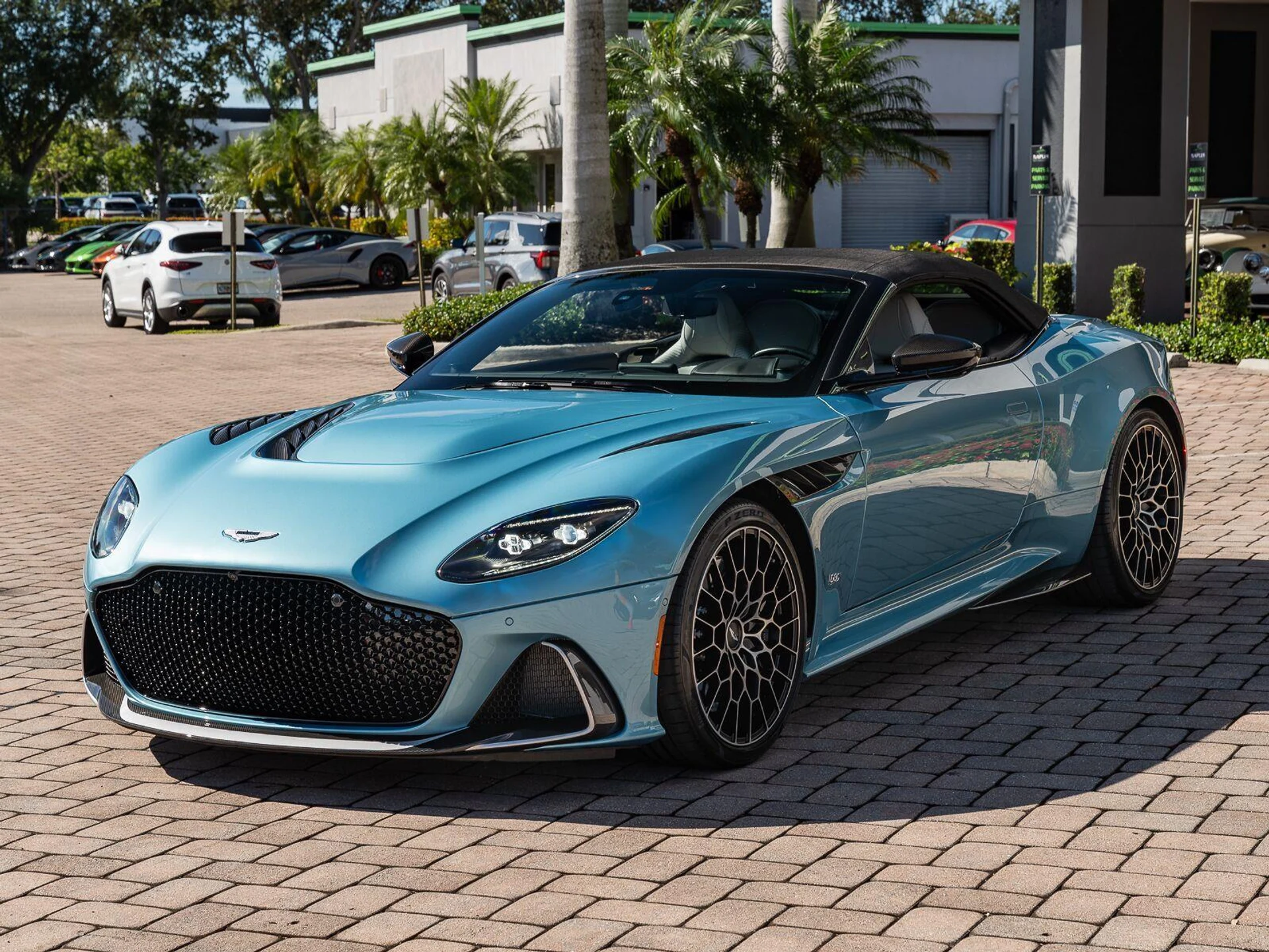 mph023_3175111298_Used_2023_Aston_Martin_DBS_770_Ultimate_1792180998_38f00ae327