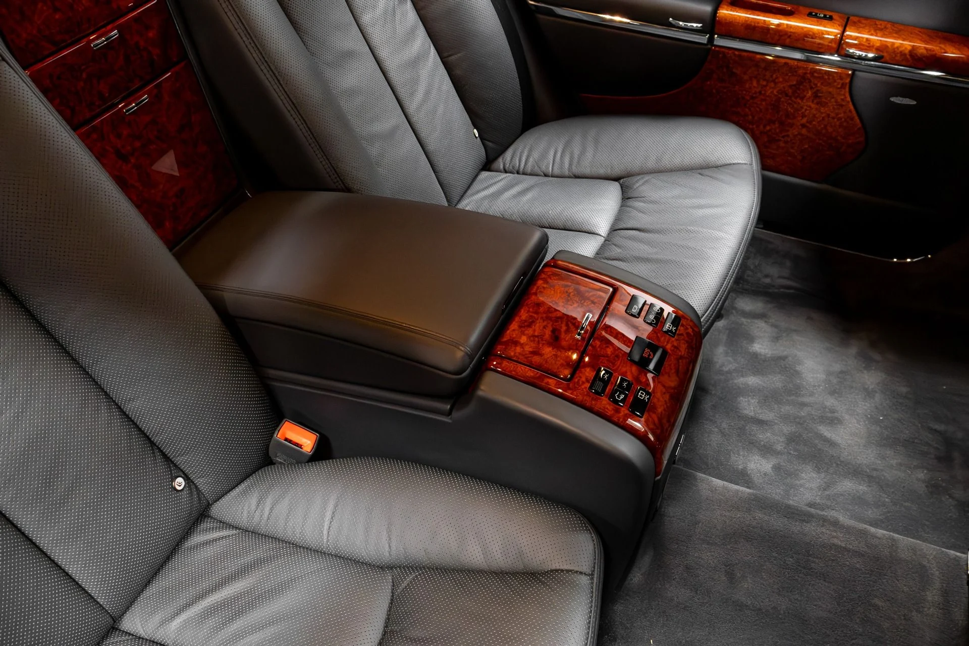 mph023_3176596881_Used_2004_Maybach_57_1769486757_e2fcb1bd7b