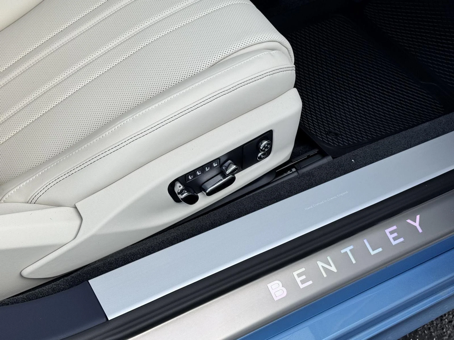 mph023_3177553606_38cf88ccccec3b27a641bb2d749a976c_869cc2f687