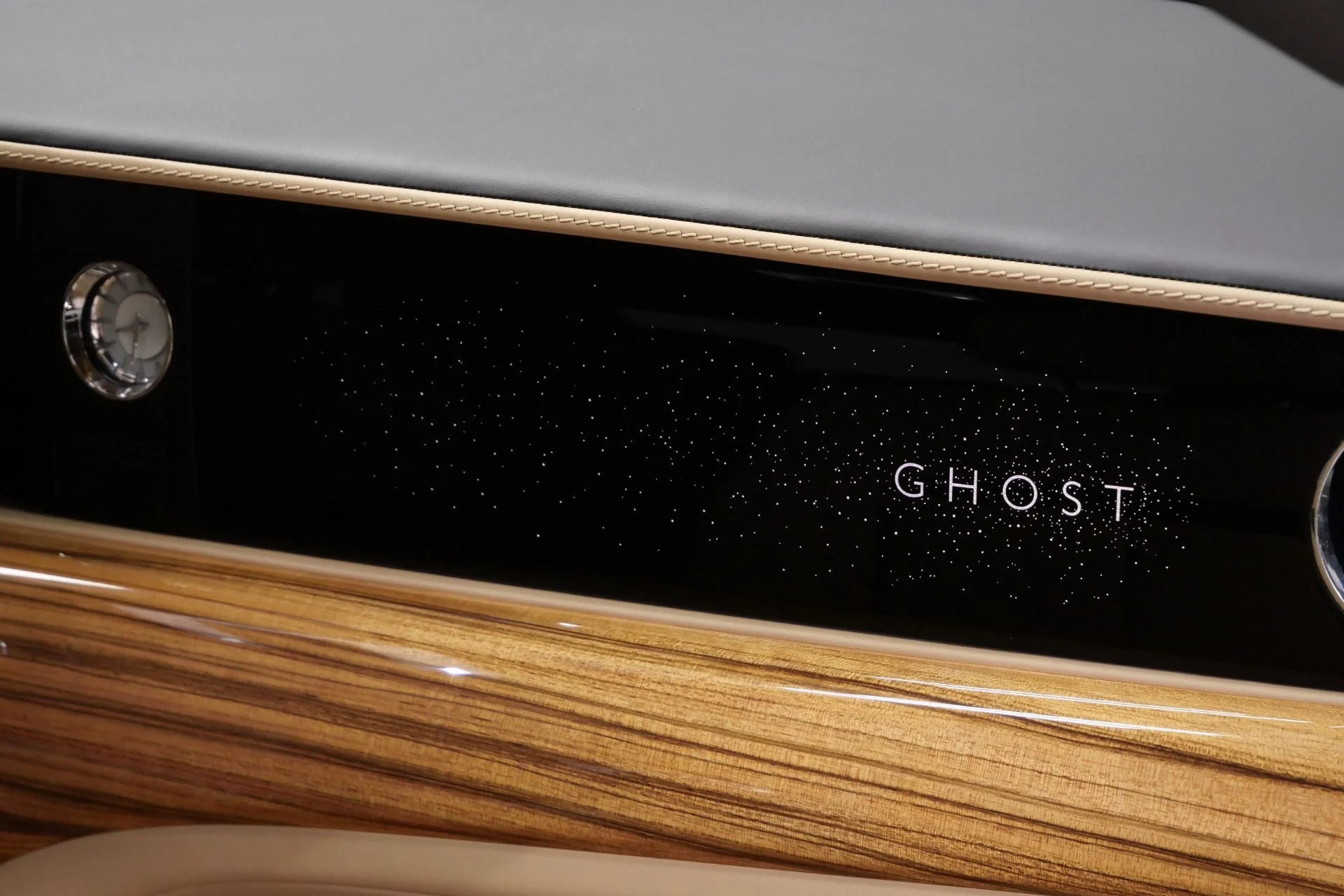 mph023_3185342491_Used_2022_Rolls_Royce_Ghost_1773938186_30f625227c