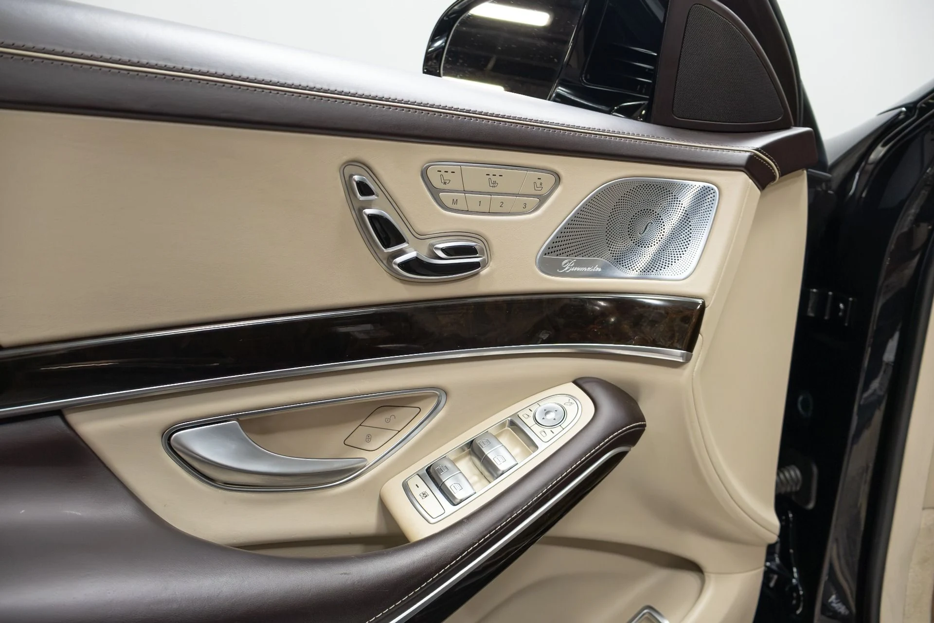 mph023_3187666116_Used_2019_Mercedes_Benz_S_Class_Maybach_S_650_1760740890_2c2c052018