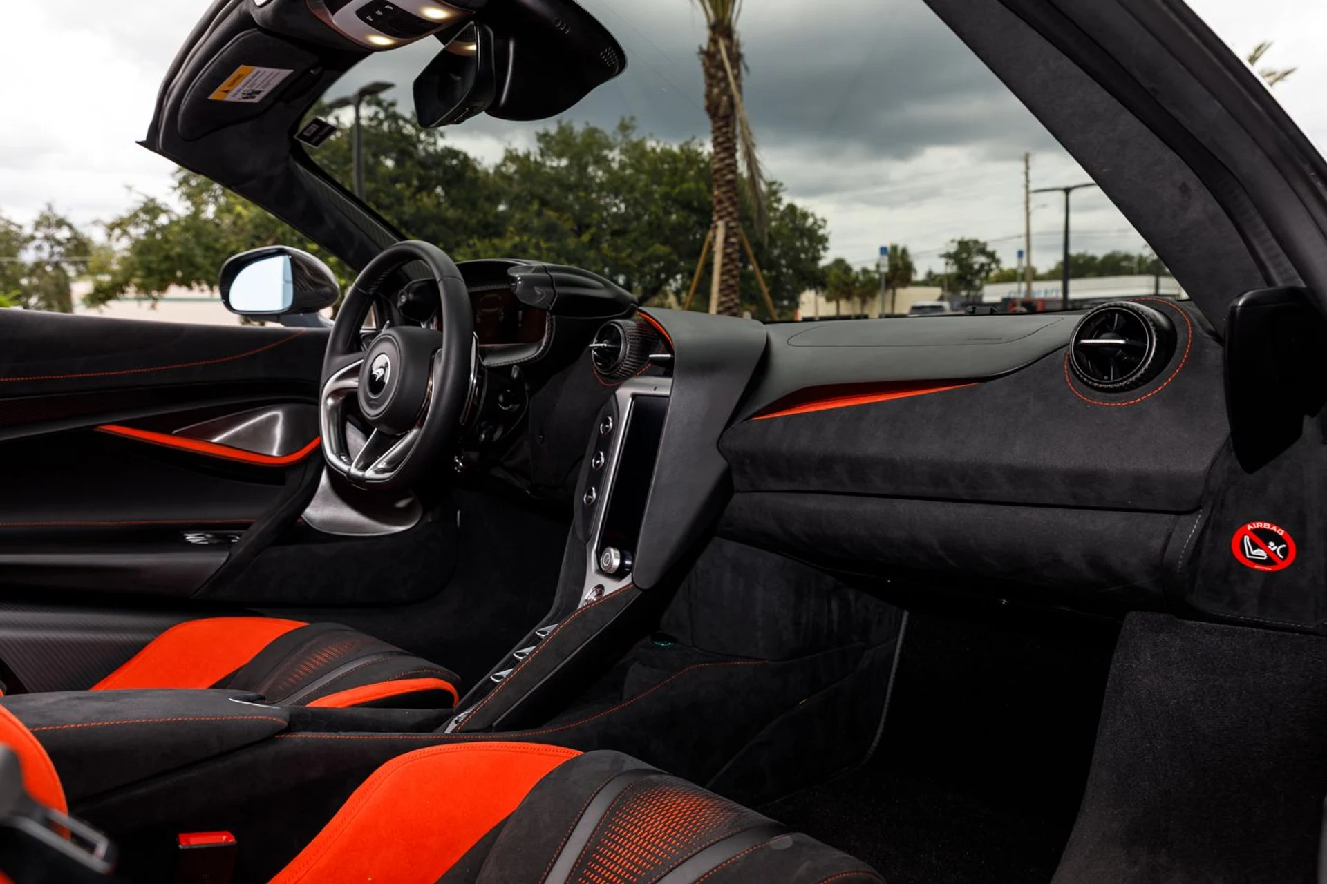 mph023_3190189288_579_p24_l_0374f77a0a