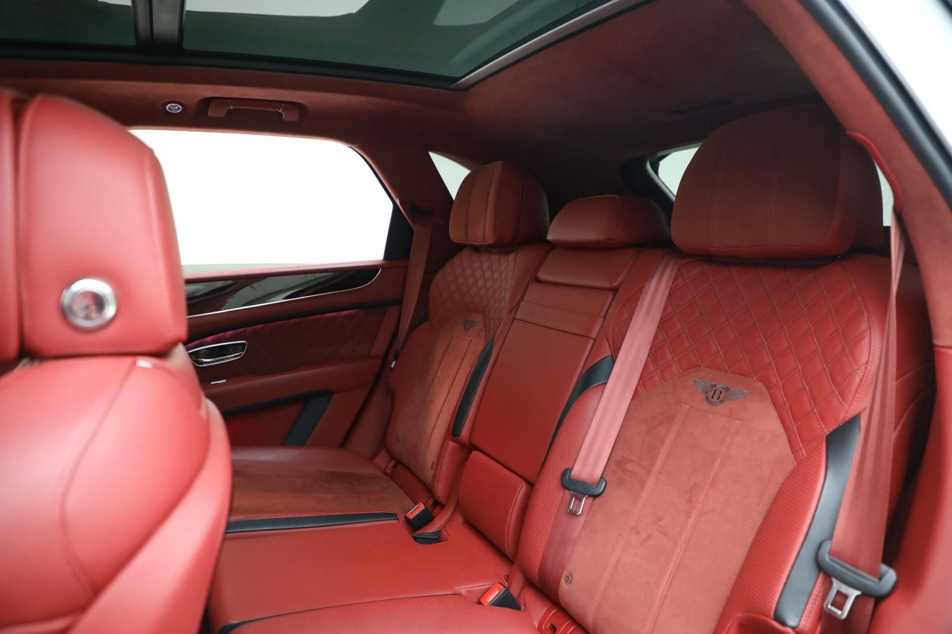 mph023_3190722107_Used_2022_Bentley_Bentayga_Speed_5d5f0f37b7