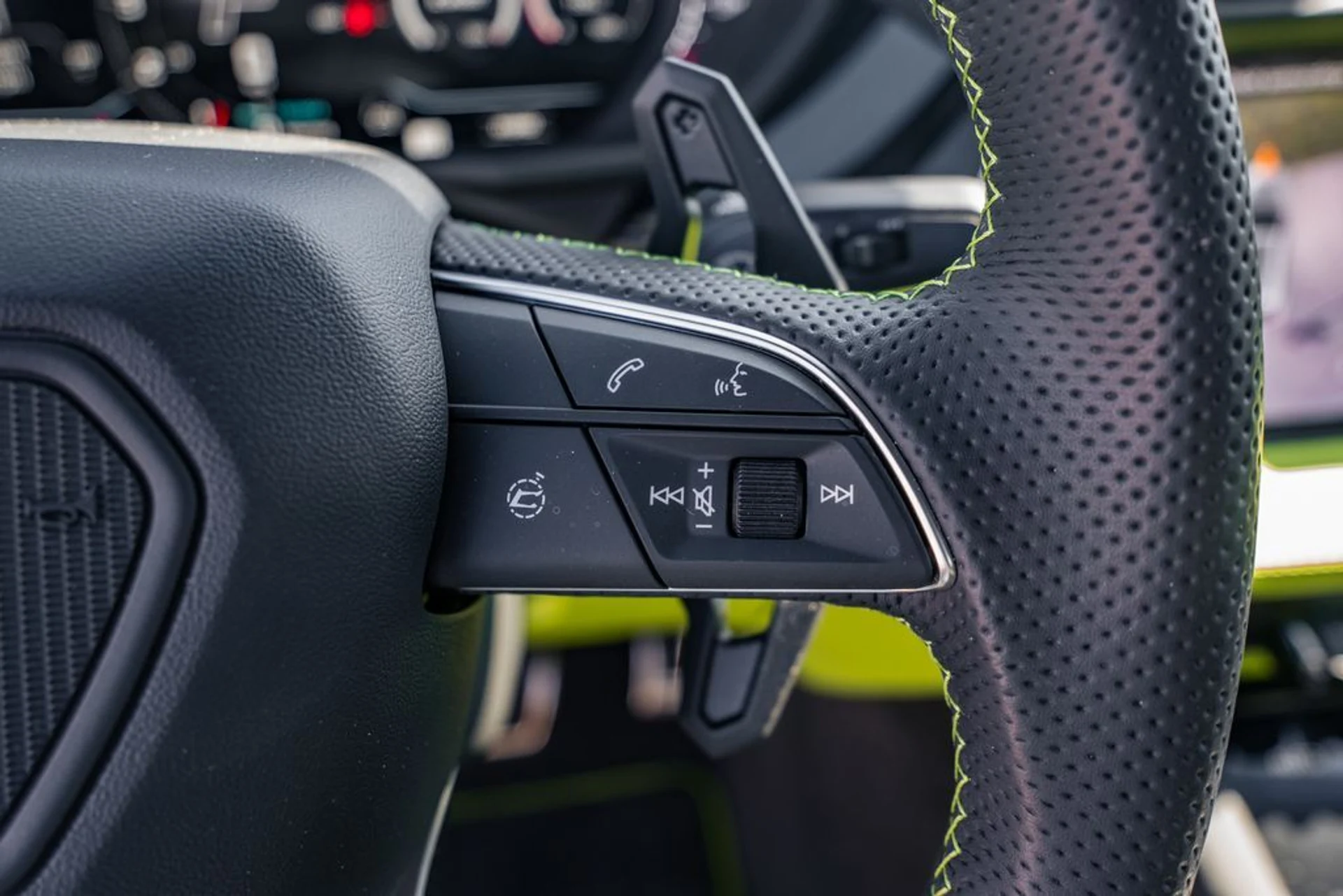 mph023_3190796597_4cbf55a28a5010eace22ead4ae6d542ex_0c9fb1ba65