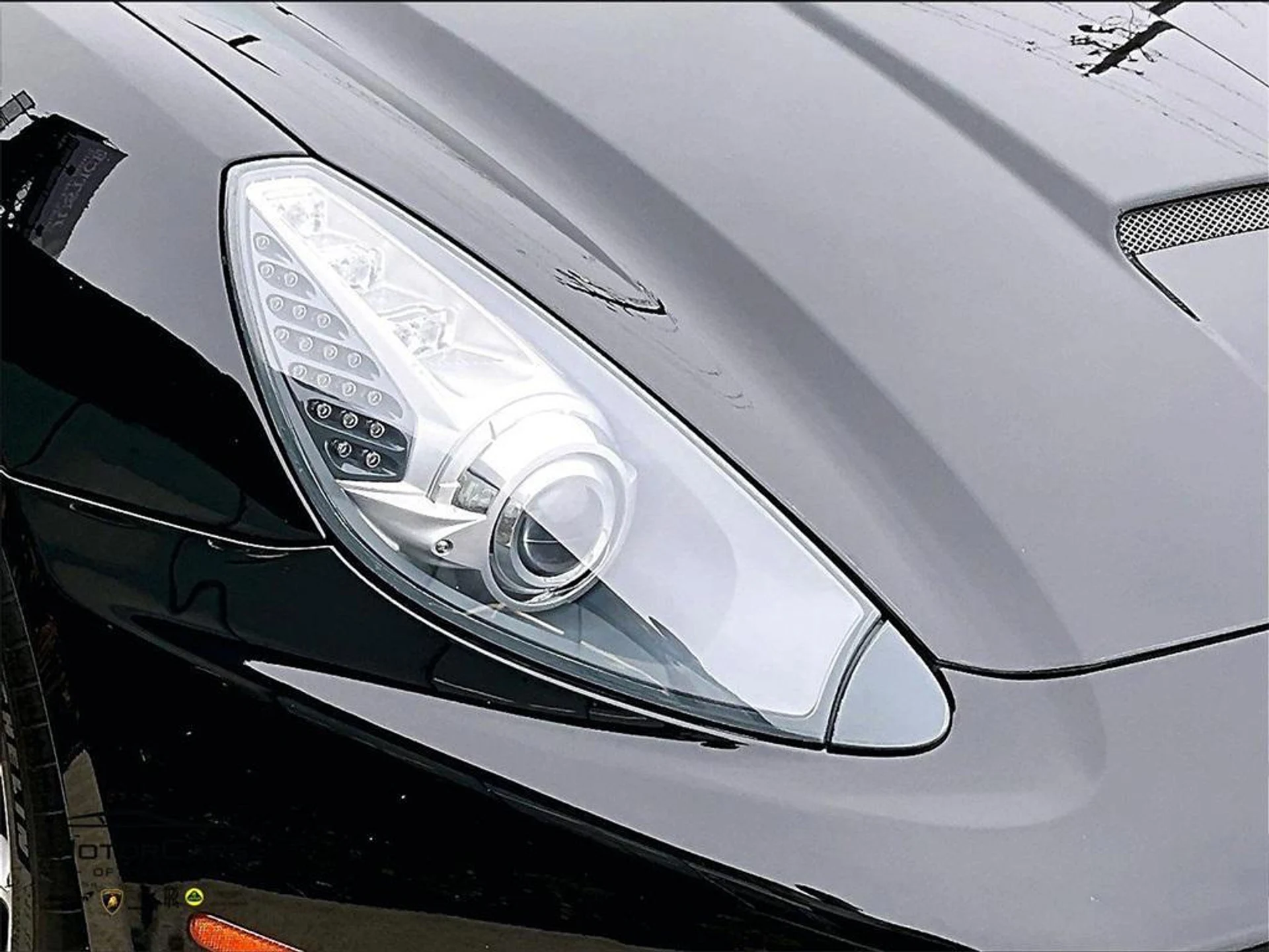 mph023_3193831773_1_B12a_N9mc_Yz4_Y_Ve_DEQD_3_Xj66_Xb_M_c28d4bc7cf