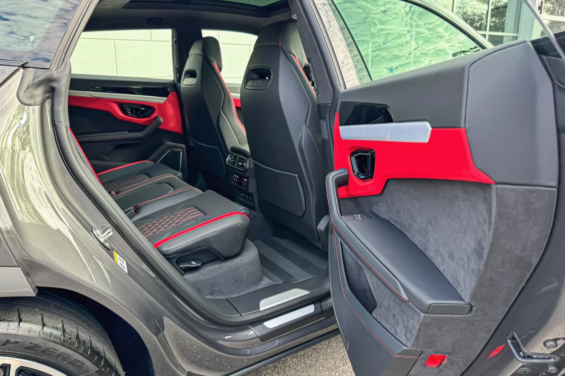 mph023_319483817_Used_2024_Lamborghini_Urus_Performante_1765893464_a1908d34ae