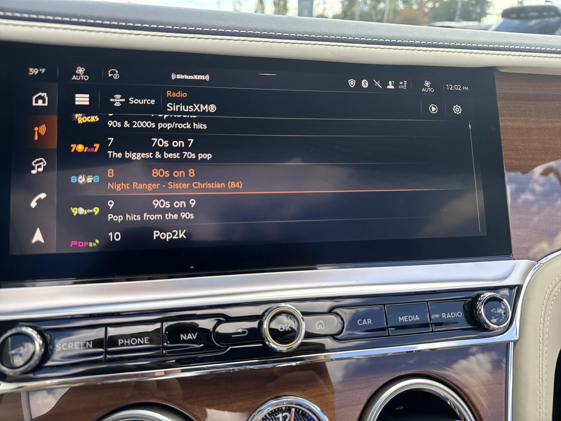 mph023_3199373135_05fa5394aac2c172057a422c22d36a0fx_f2c5e70a27