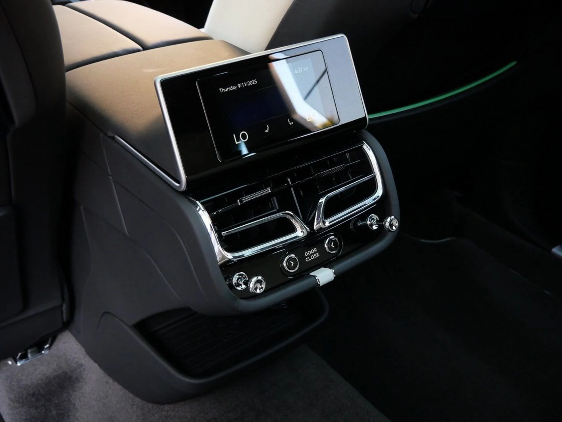 mph023_3201685306_624b0eb67fe5f51732e0d9899f63d86bx_877595972f