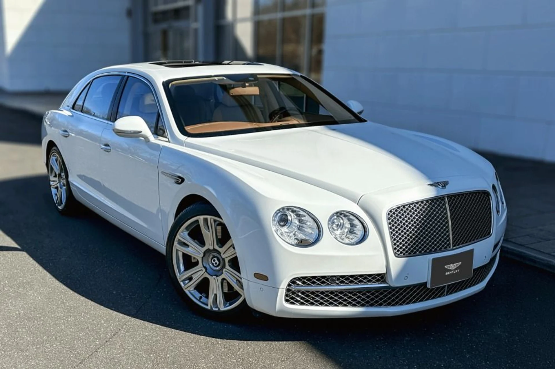 mph023_3207673974_Used_2014_Bentley_Flying_Spur_1773932155_8d54b7e2d7