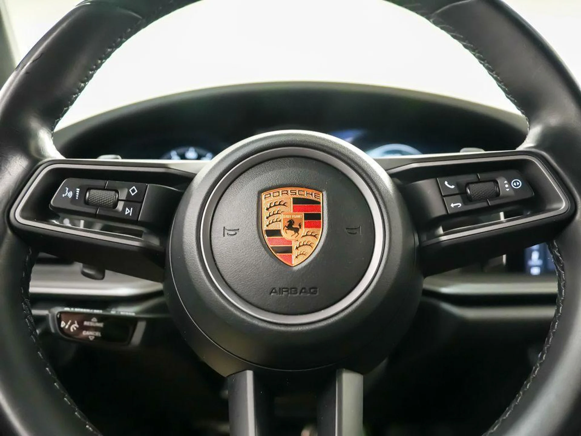 mph023_3215721651_j_L_Mhk8hqiv_JC_Om_NY_55i_GVD_Ae_OM_7431379ffe