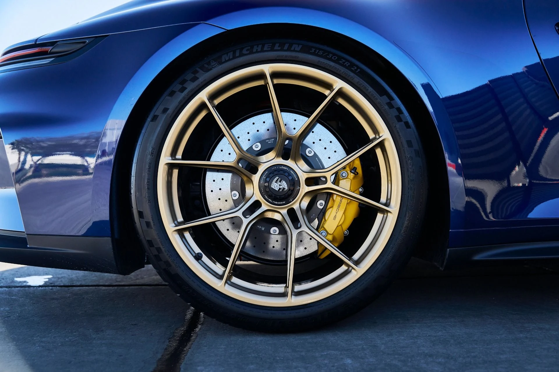 mph023_3223313496_Used_2025_Porsche_911_GT_3_1769736827_18d89b94df