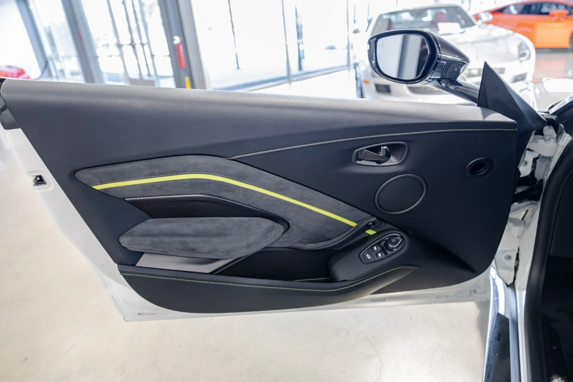 mph023_322598061_2g_ce63c78337