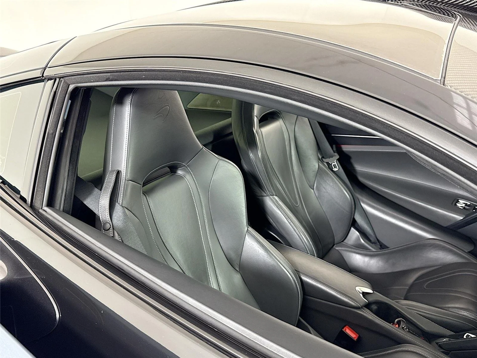 mph023_322978423_cb010d4dc9a66a3bfb1c76f6c870580f_8e6f4eb8af