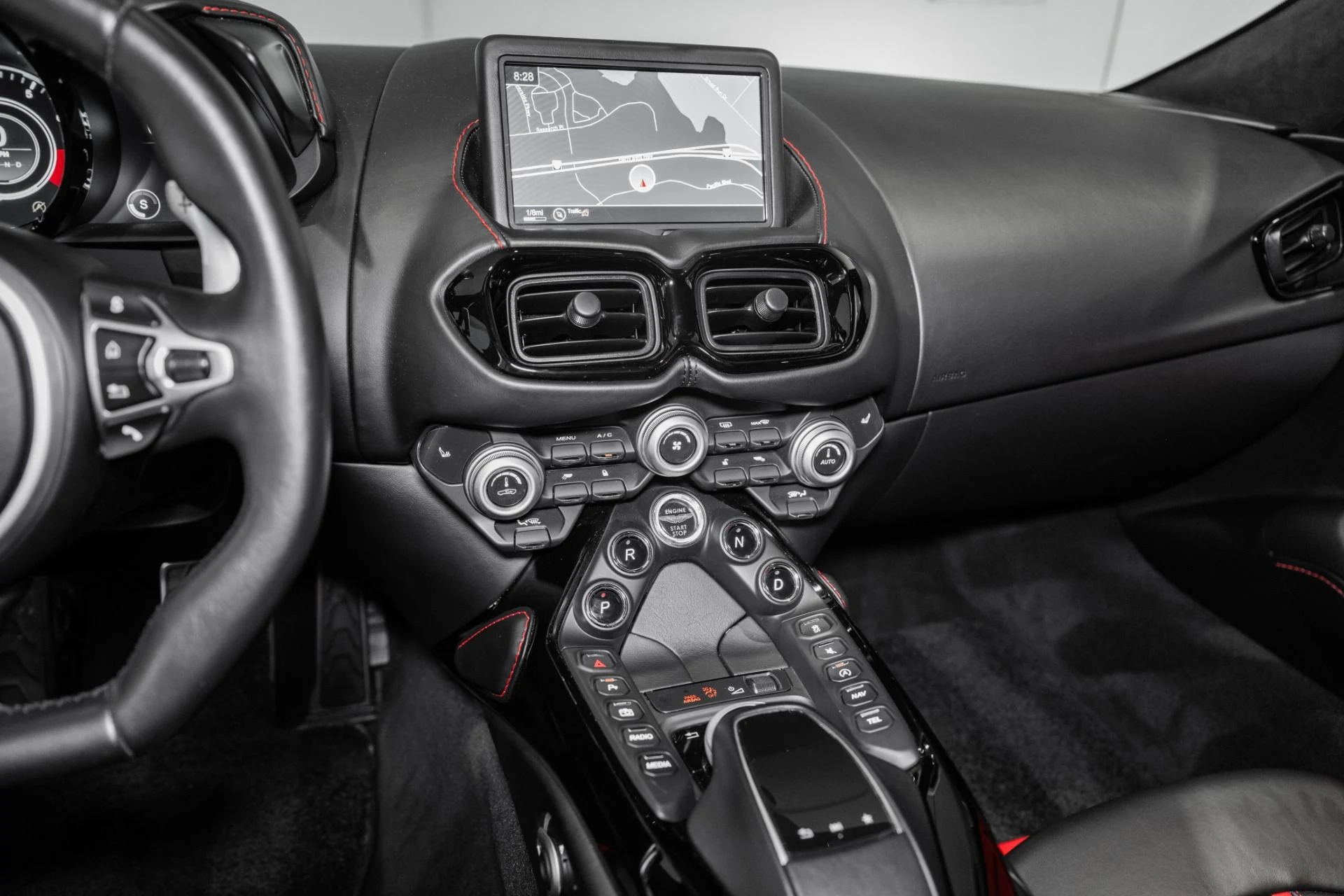 mph023_3233625821_Used_2019_Aston_Martin_Vantage_1779799907_37ba023035