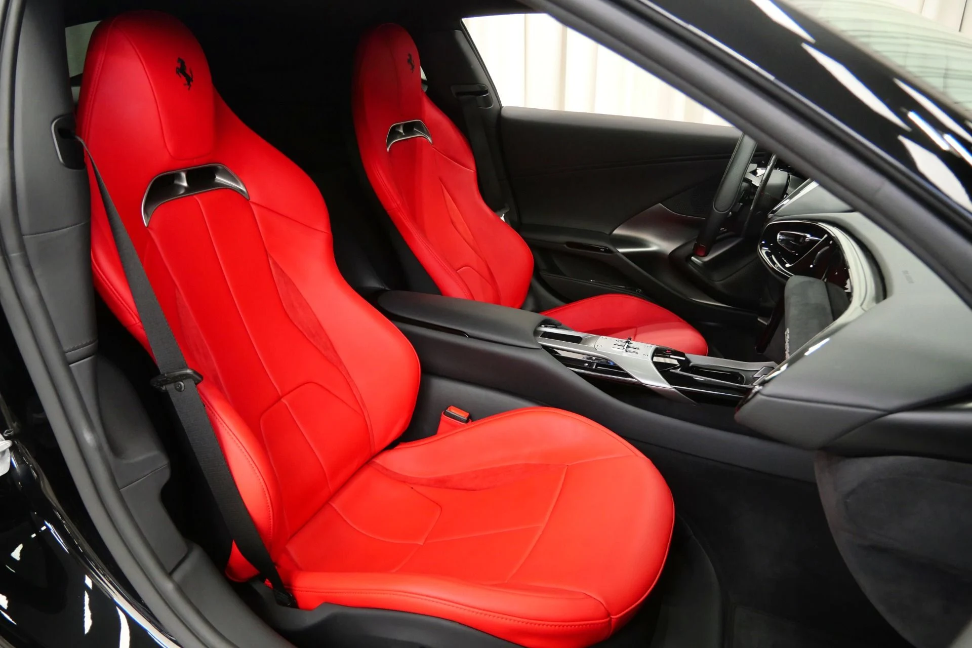 mph023_3240634910_Used_2025_Ferrari_12_Cilindri_1760028103_a79a0c5fed