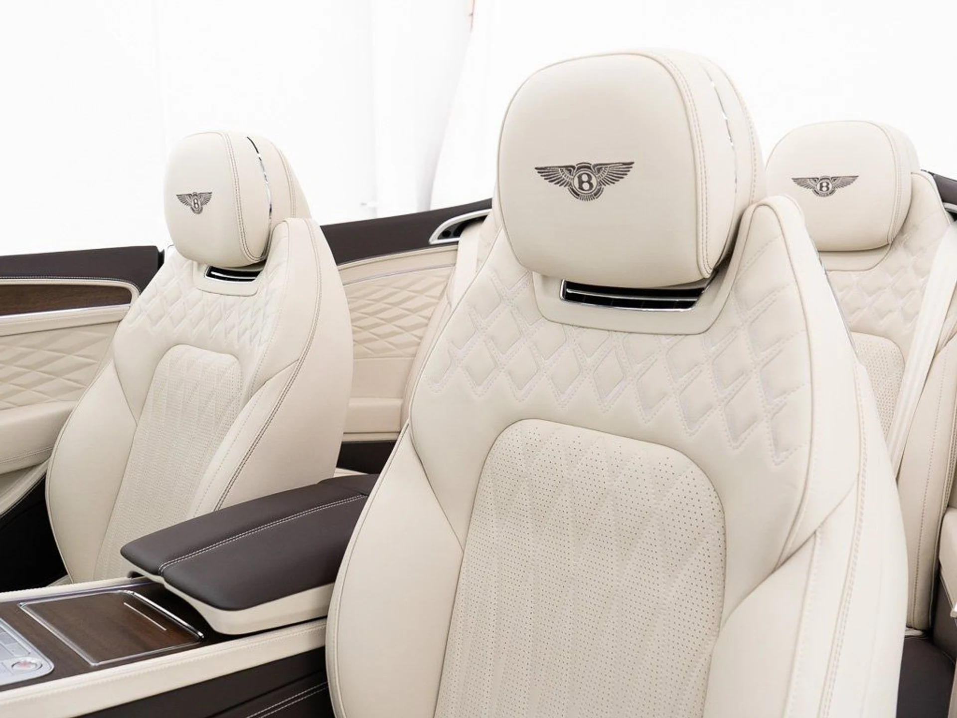 mph023_3244193371_a1a1fd2c3295bfe09971e4d21223d7c6_899f1178f4