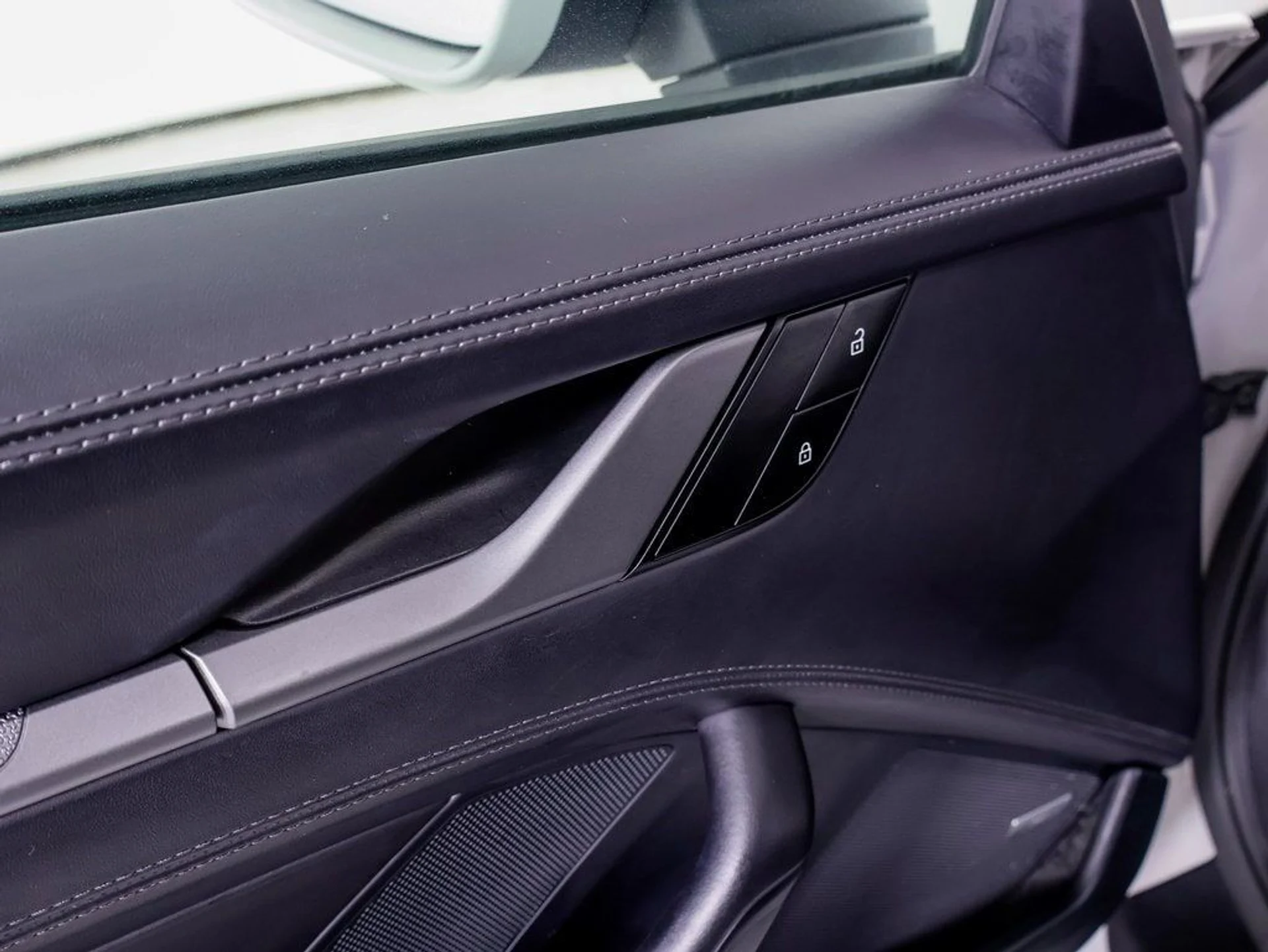 mph023_3248576574_c87abb76ea96a5dd519b6dd538b2dc2dx_17210d7221