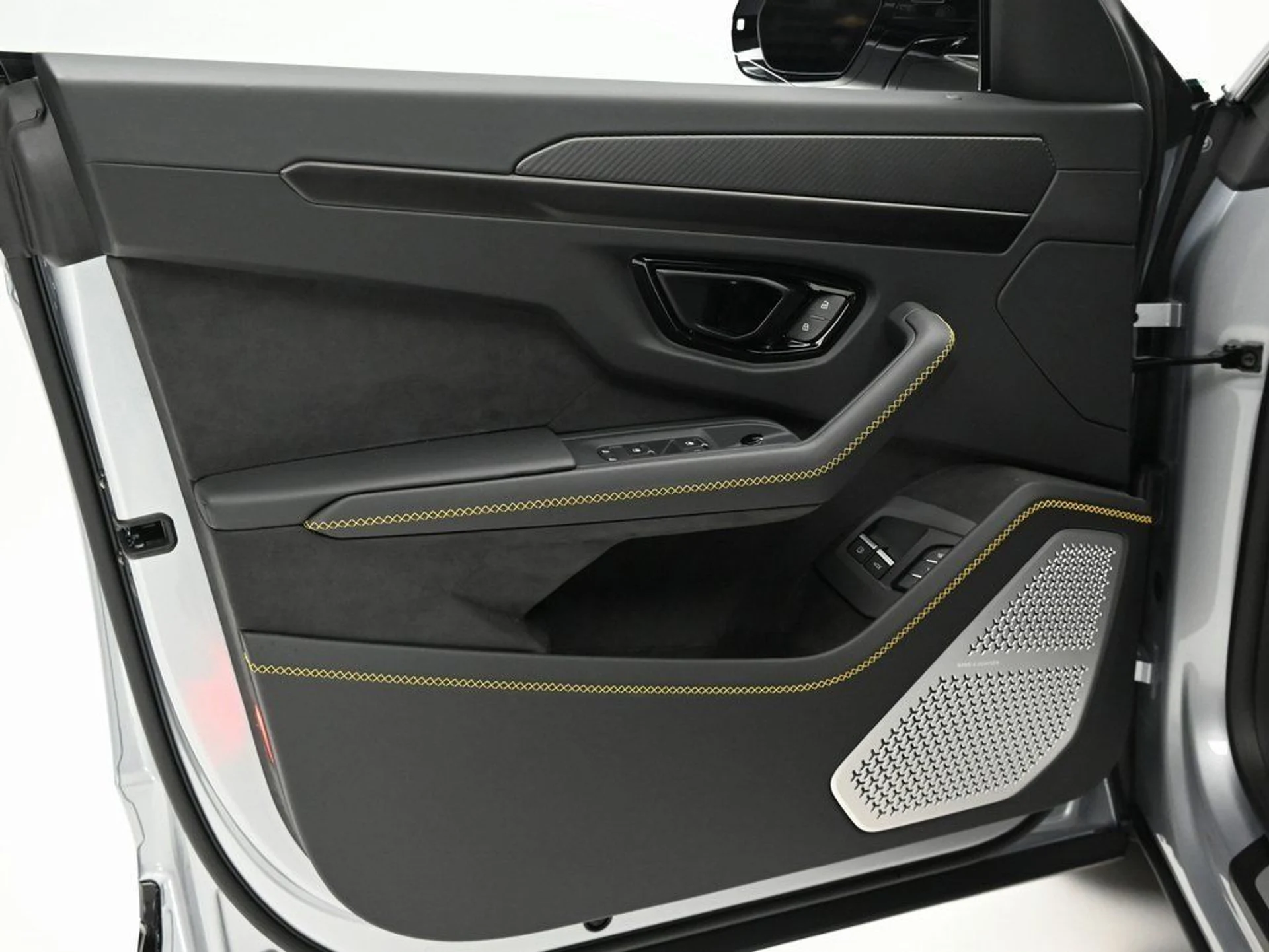 mph023_326124777_73189407c6619fc9e6a225e003124899_d4ad1bc481