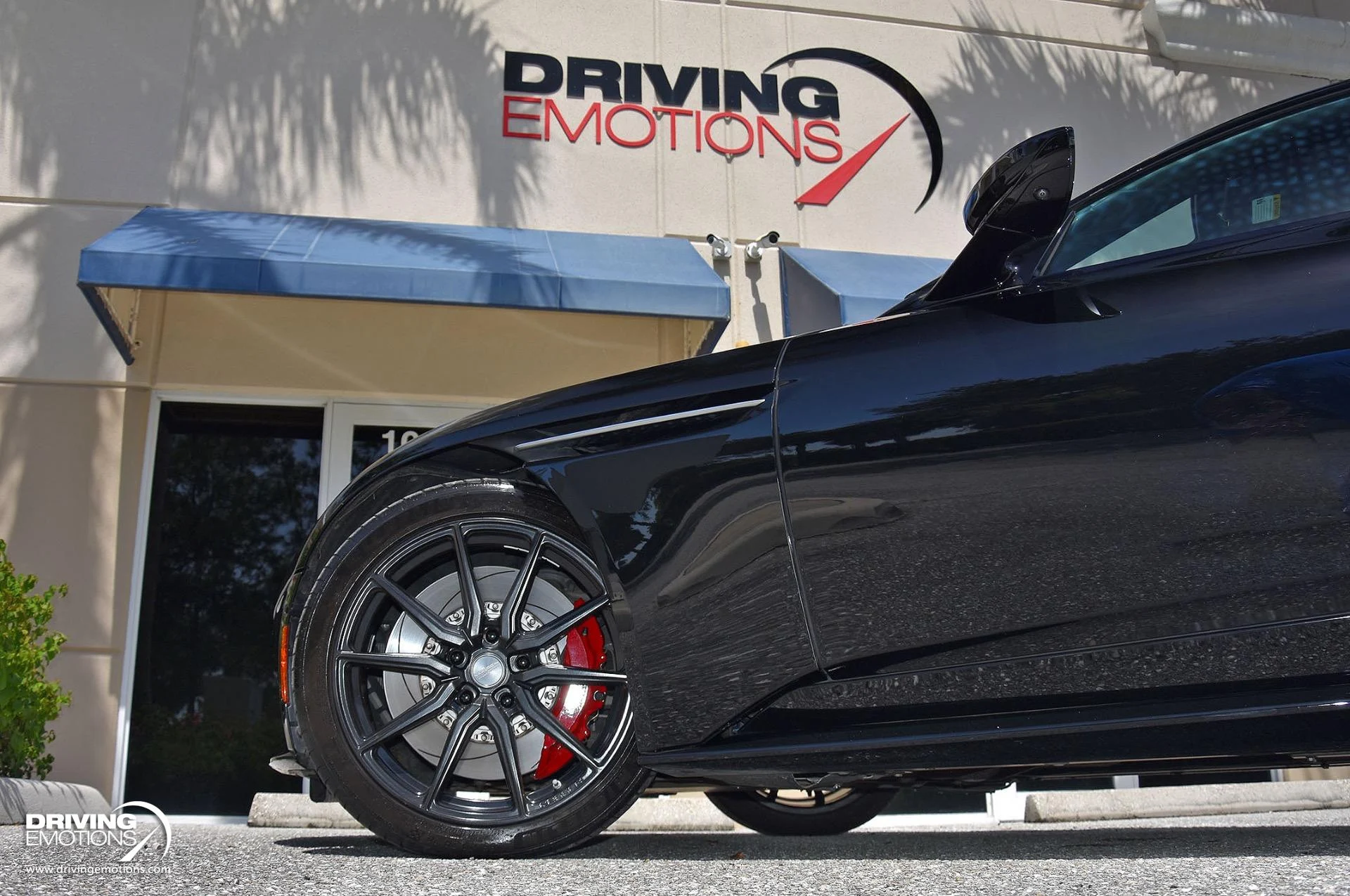 mph023_3263703412_861_p24_l_907271936f