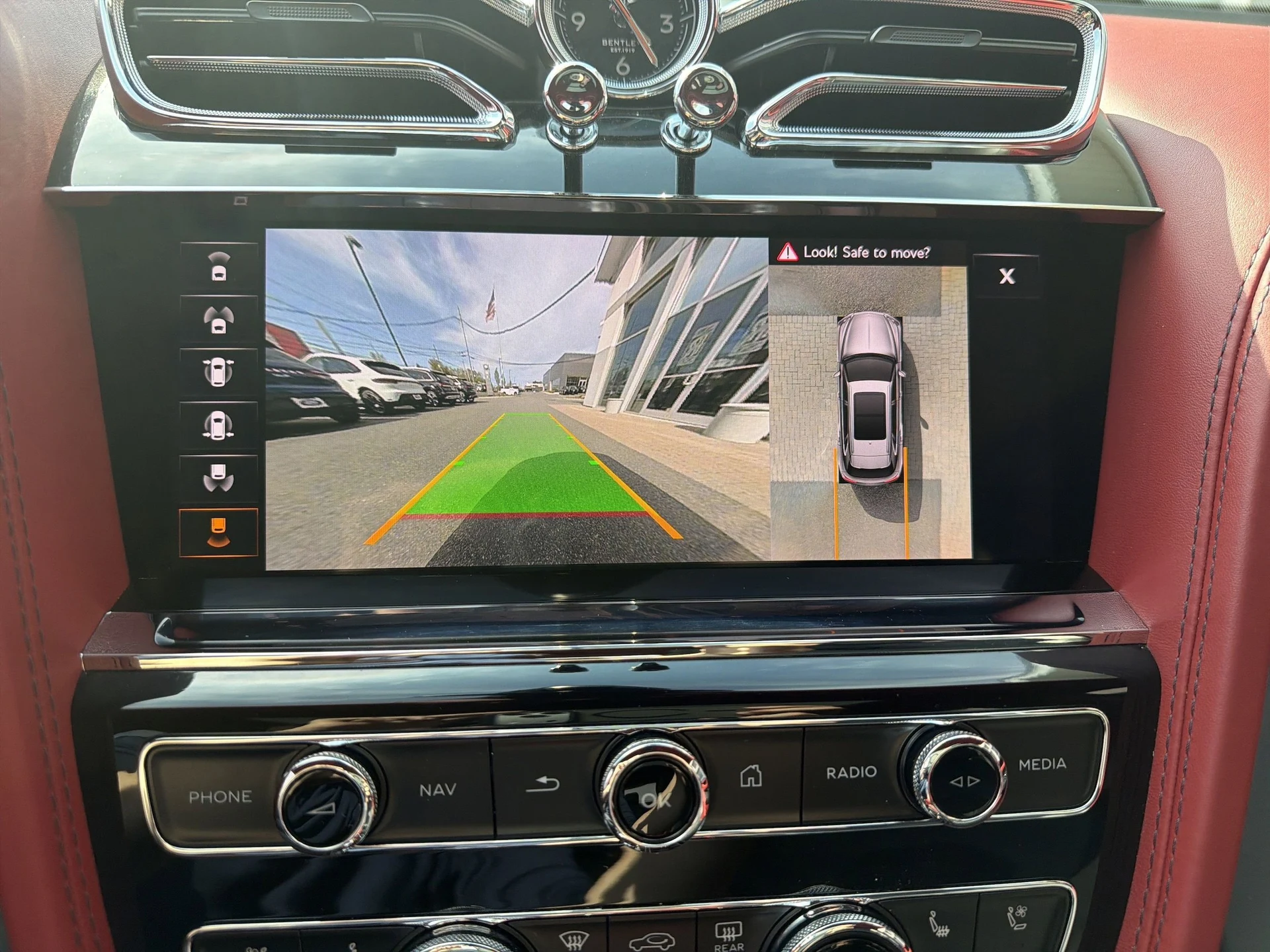 mph023_3265840200_8665234fb6fca86a3d22cdf40b7ede04x_3db3742587