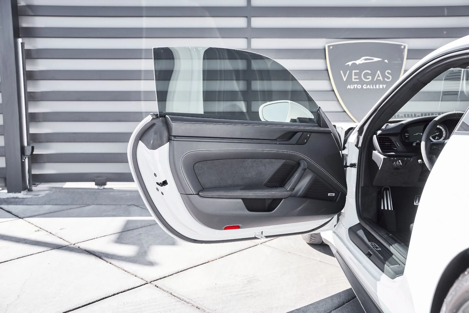 mph023_327322438_Used_2022_Porsche_911_GT_3_1773348889_029a77cc75