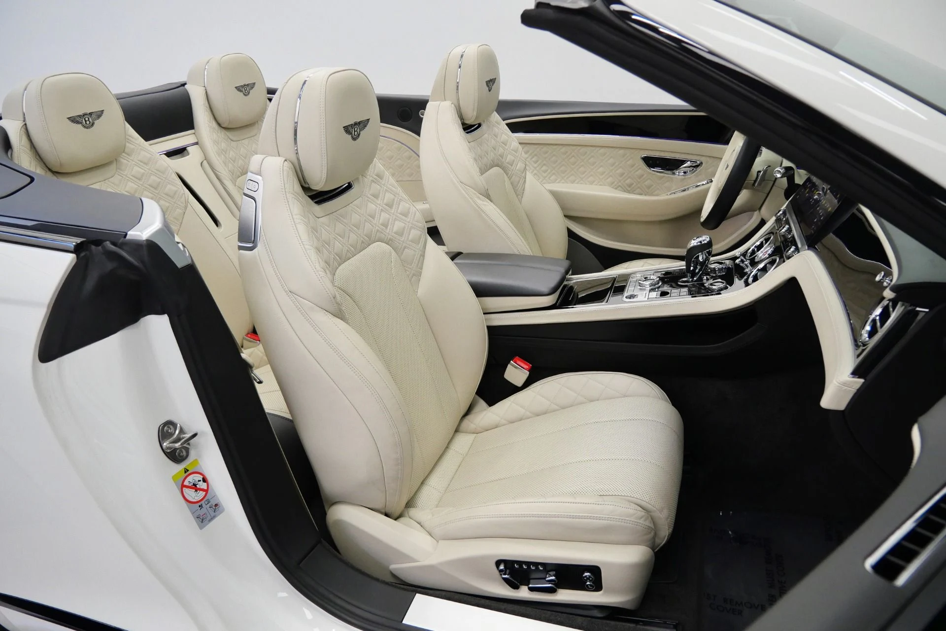 mph023_3275420152_Used_2022_Bentley_Continental_GTC_V8_Mulliner_Specification_Front_Seat_Comfort_Specification_1775574655_0296085a46