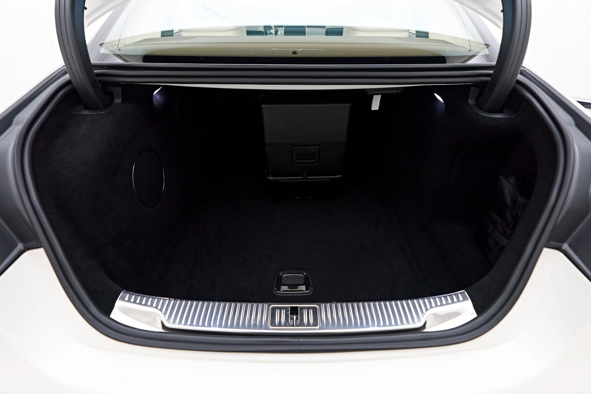 mph023_3296615447_Used_2023_Mercedes_Benz_S_Class_Maybach_S_680_1755991219_ab1ad0ff9c
