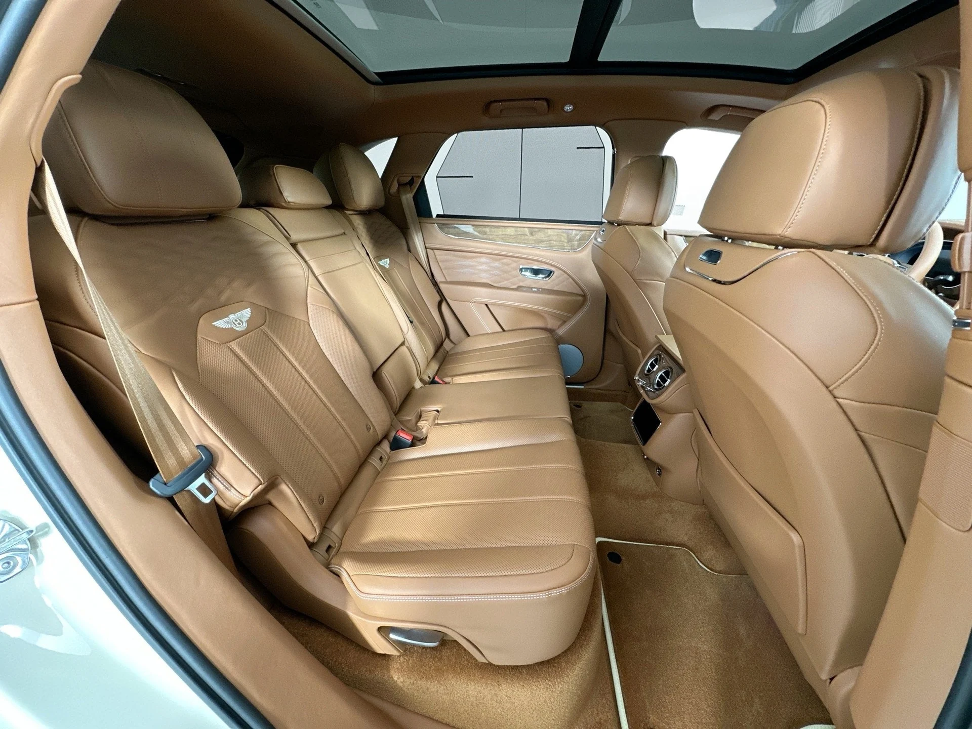 mph023_3301872160_24_23edd3966d