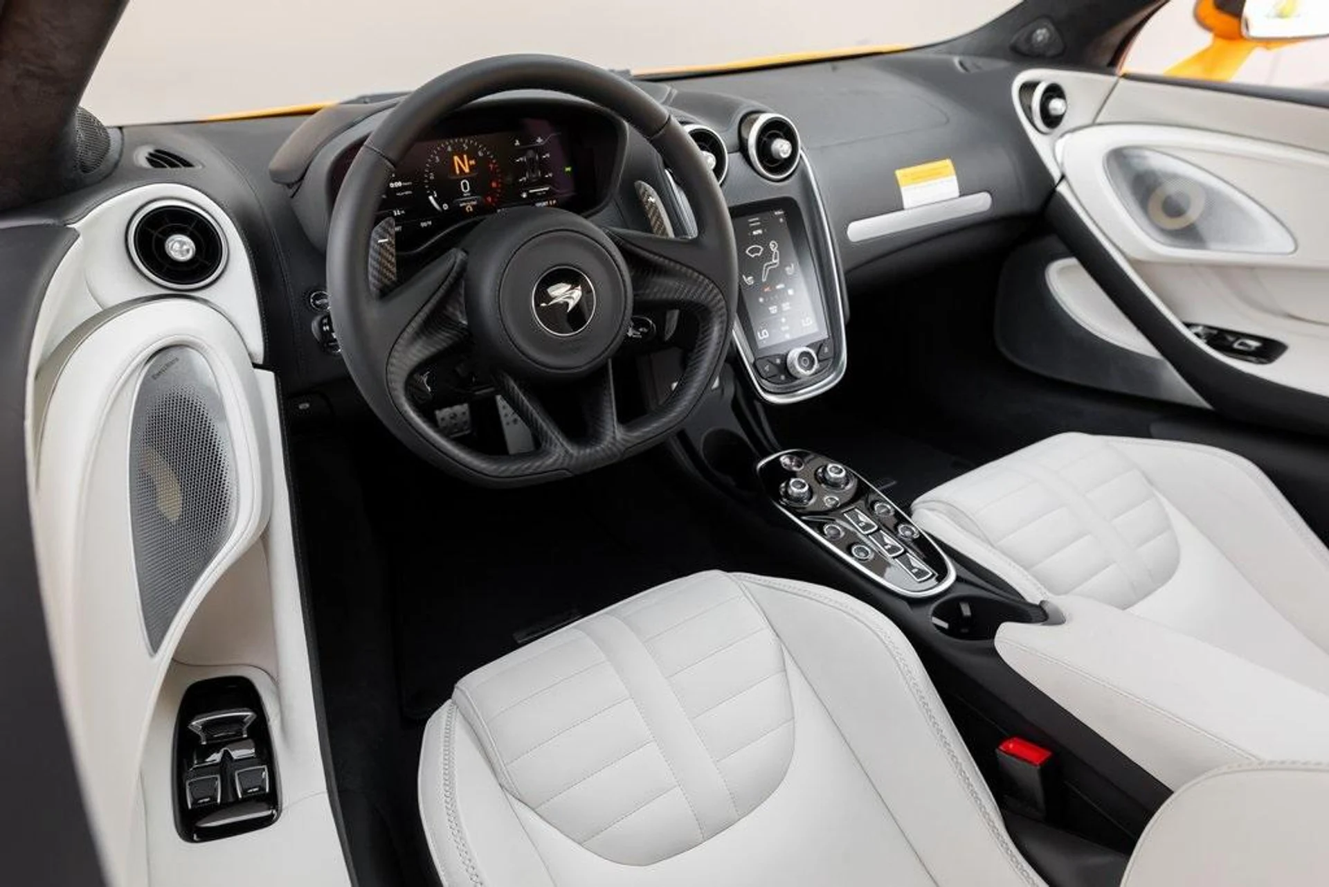 mph023_3303123461_Used_2025_MCLAREN_GTS_1721509504_977da42b73