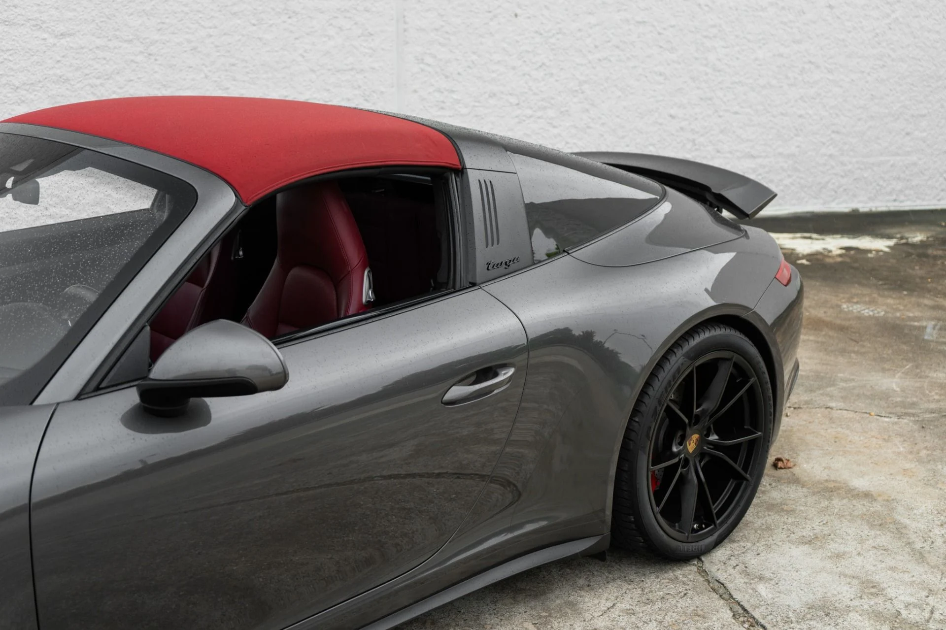mph023_3316424544_Used_2017_Porsche_911_Targa_4_S_1788300872_f4a4ee1b8a