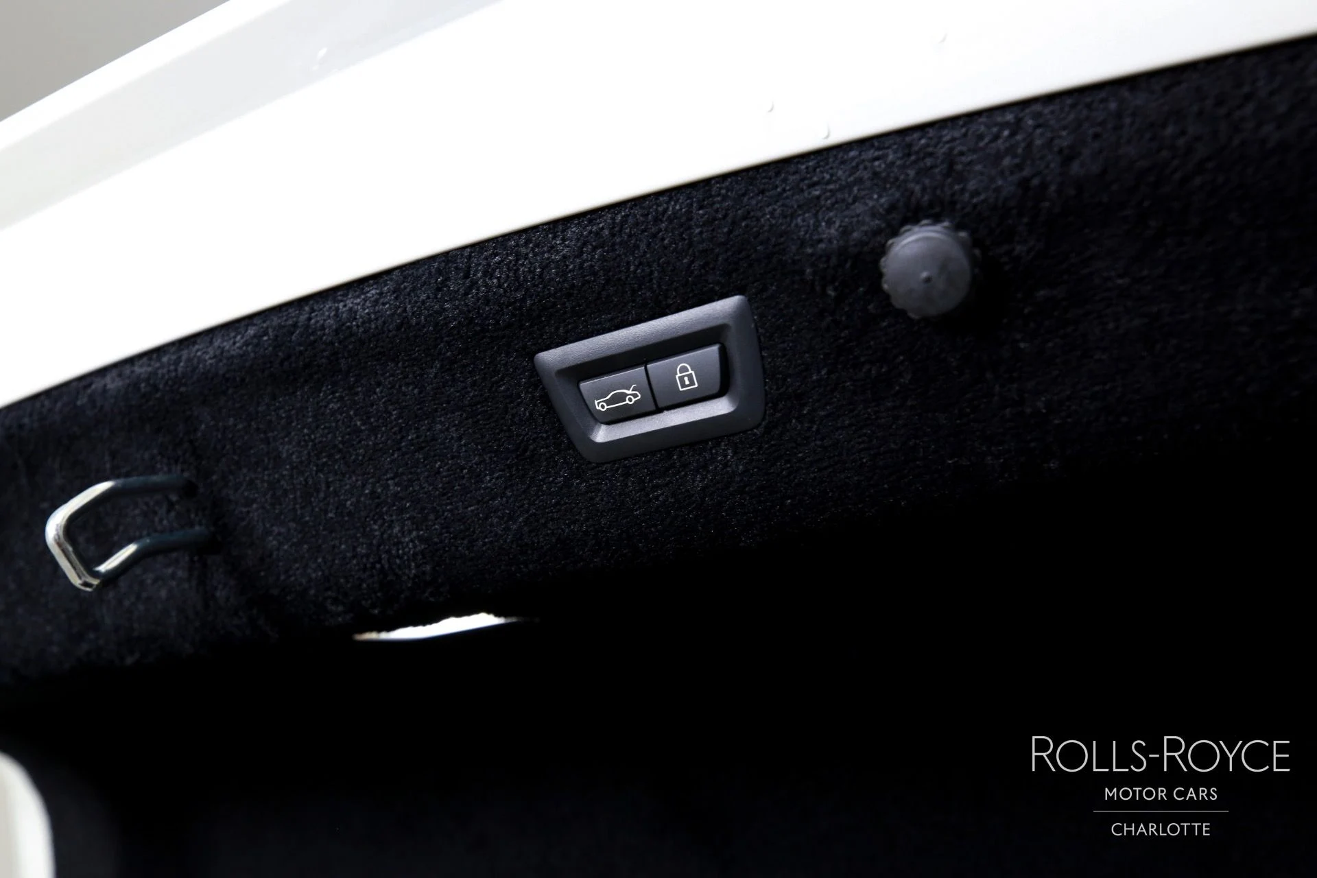 mph023_3316454027_Used_2025_Rolls_Royce_Ghost_1753298908_a0f008f658