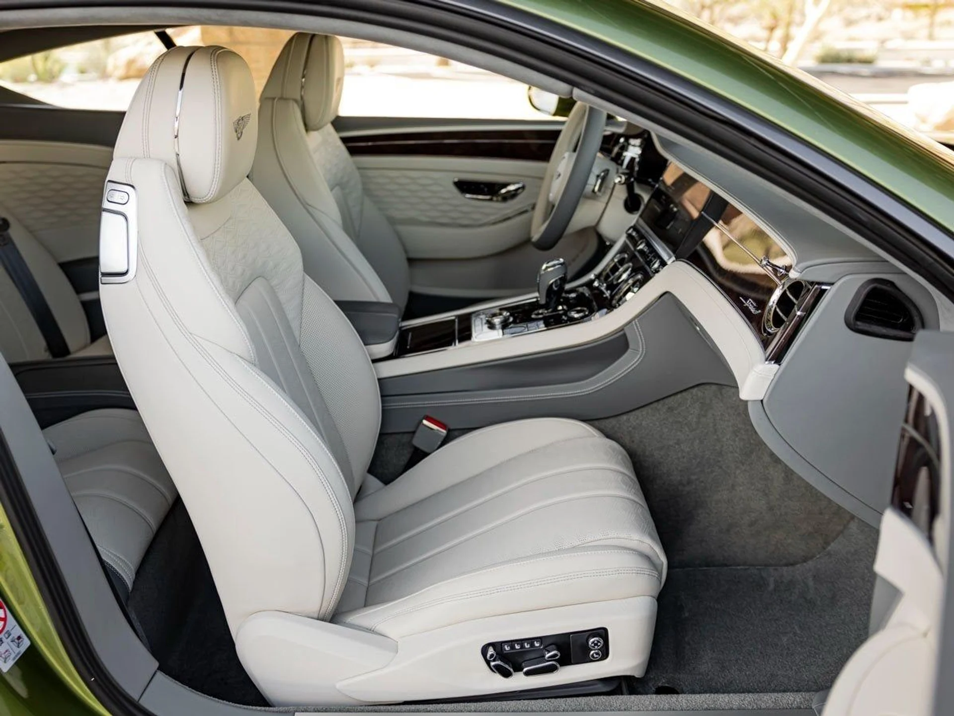 mph023_3322898093_24_bd7b24ebc4