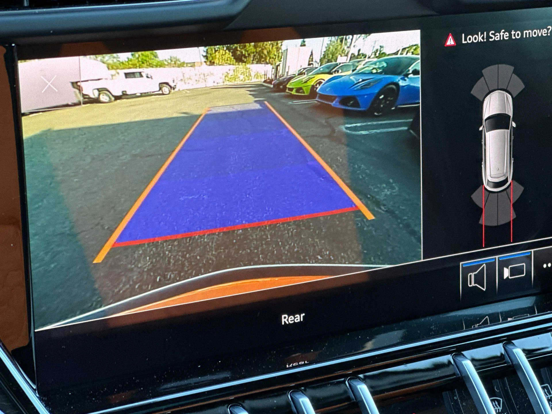 mph023_3323550399_Used_2021_Lamborghini_Urus_1772634335_a0475238d9