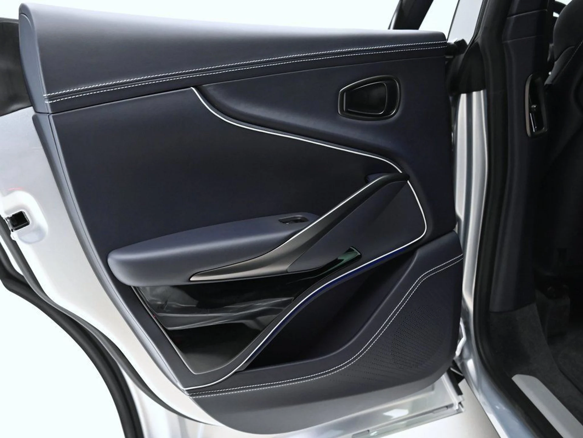 mph023_333248112_58d317d35abb6cb50a37f637f984b358_246fd9c587