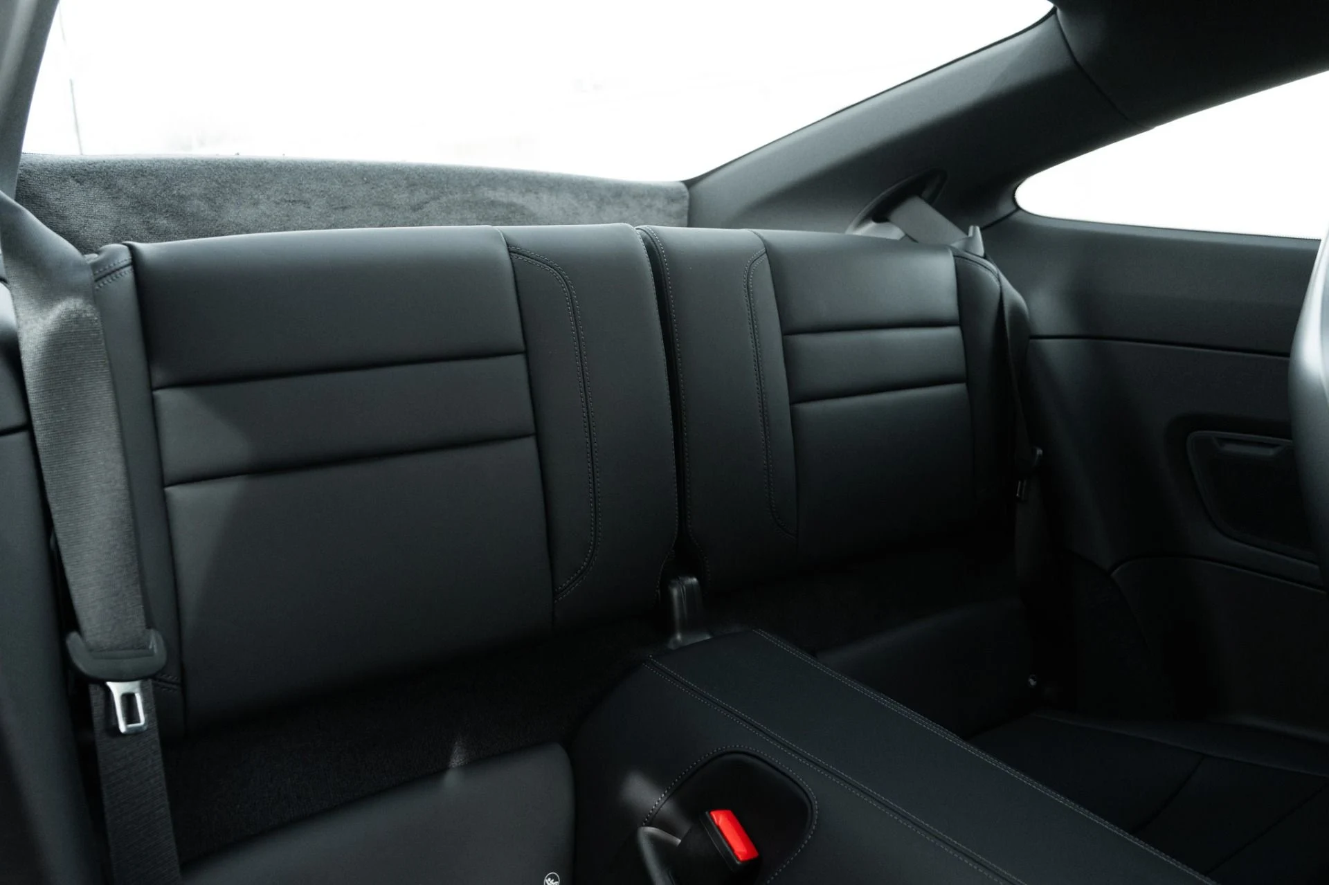 mph023_3332515134_Used_2023_Porsche_911_Carrera_T_1771453746_f16a066af5