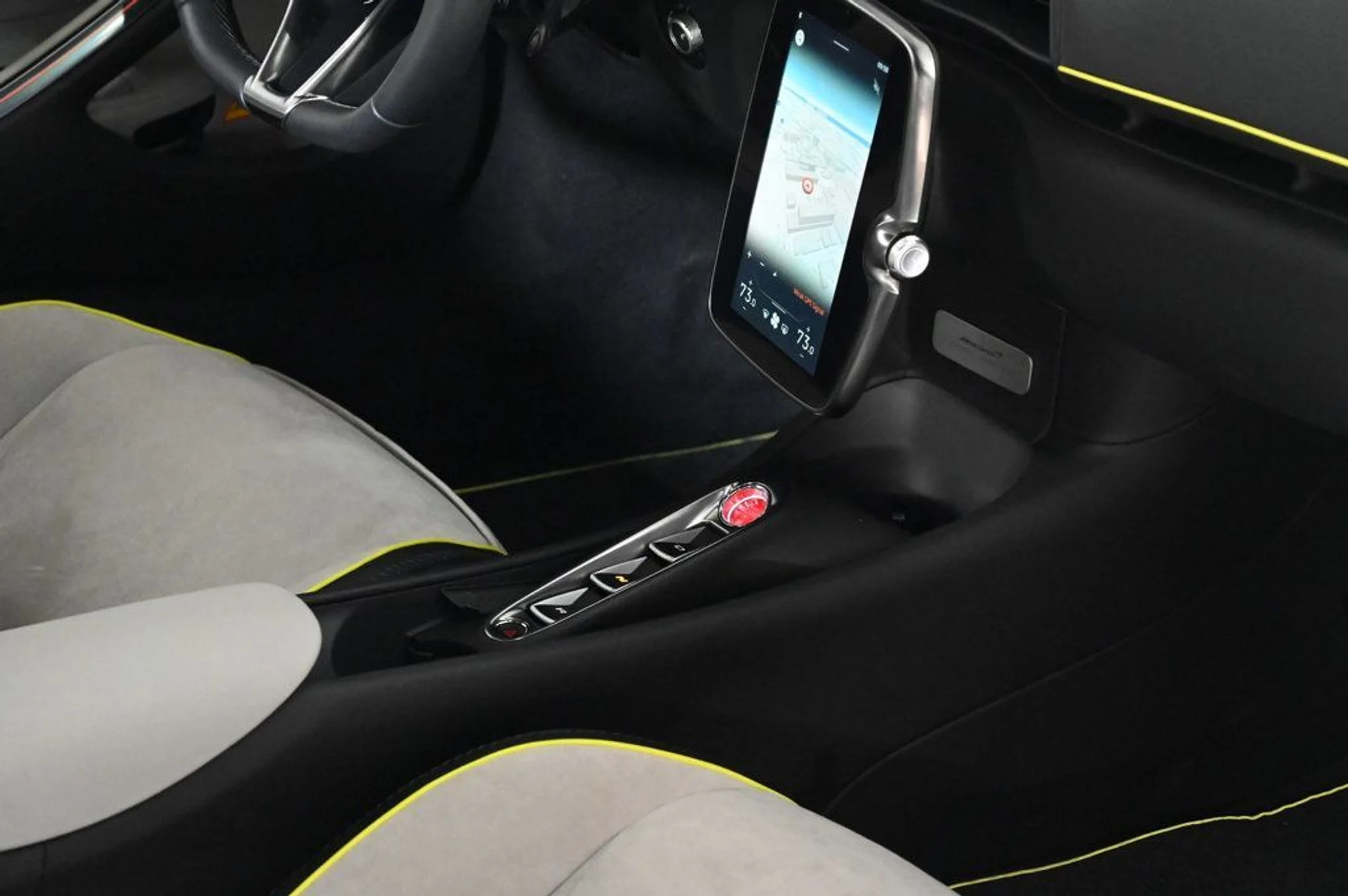 mph023_3336850358_used_2024_mclaren_artura_vision_11350_22954264_23_1024_2c2360e55a