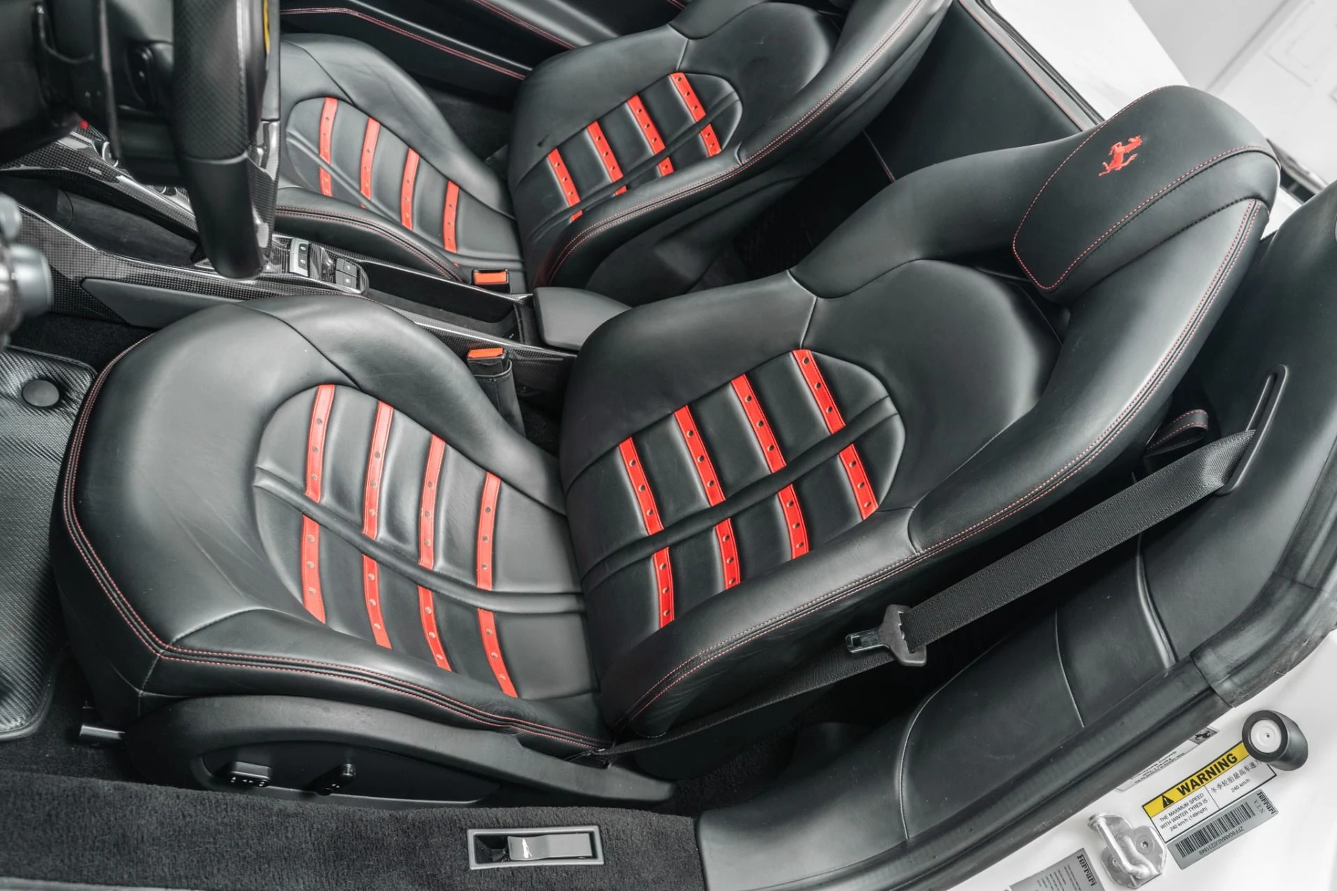 mph023_3344481591_Used_2018_Ferrari_488_Spider_1783615982_ac71ac804d