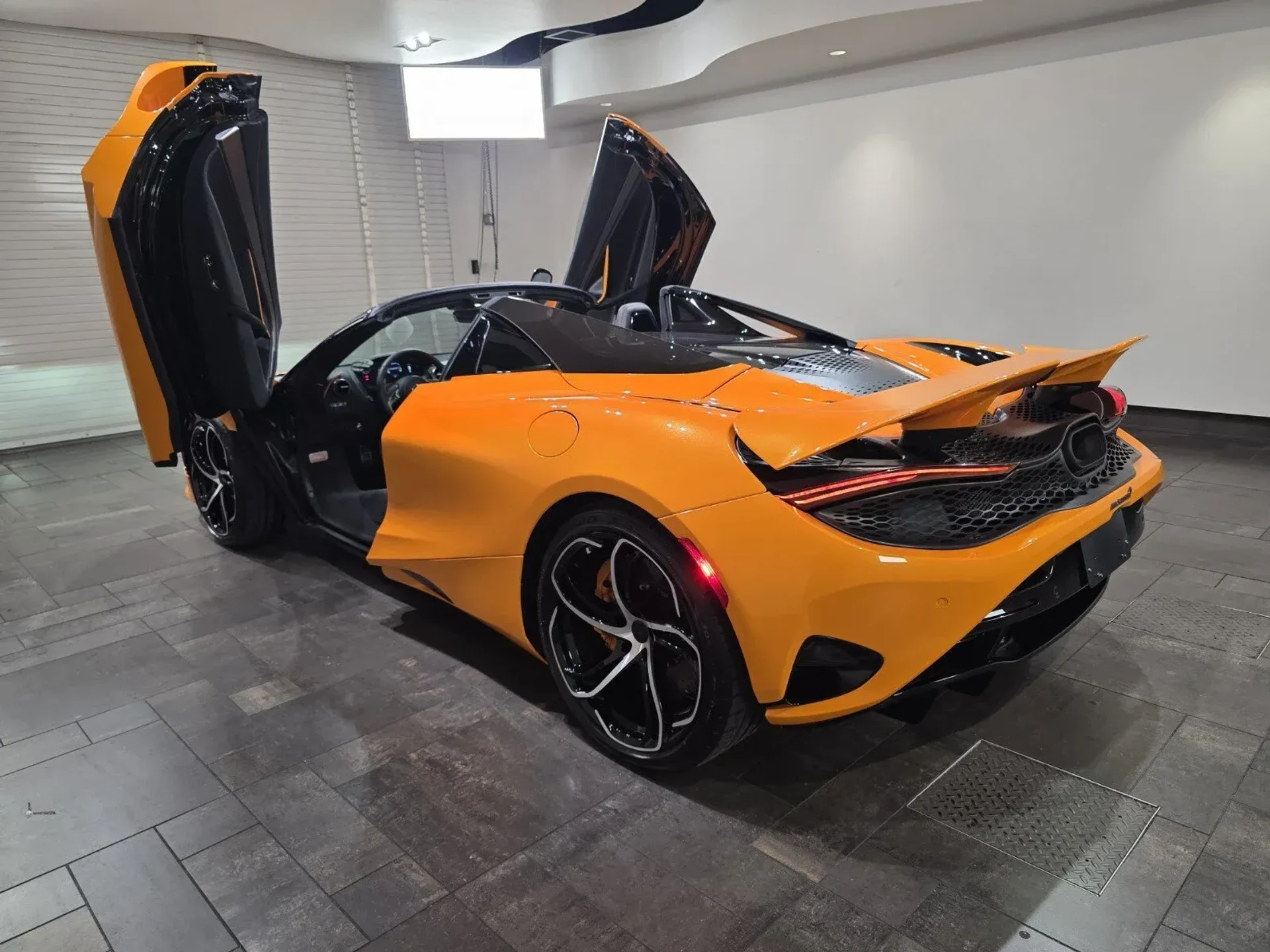 mph023_334576327_d51715668847e8639edc9cc62d453f29_870704c163